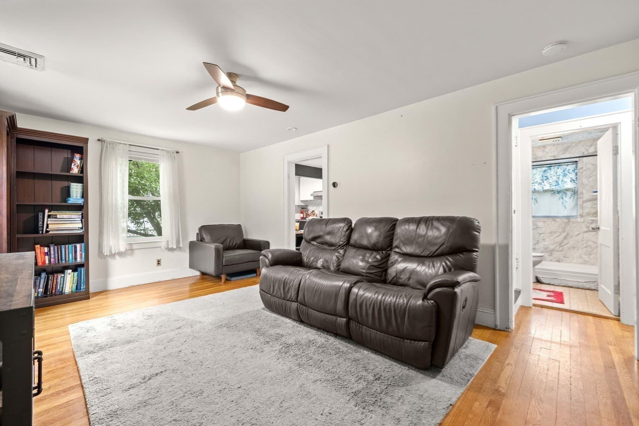 Single Family Residence at 31 Lincoln St, Methuen MA 01844, Methuen, photo 11 of 34