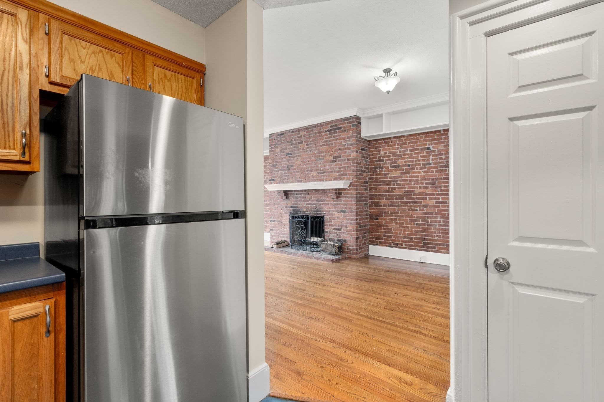 Condominium at 72 Temple # 3, Springfield MA 01105, Springfield, photo 6 of 19