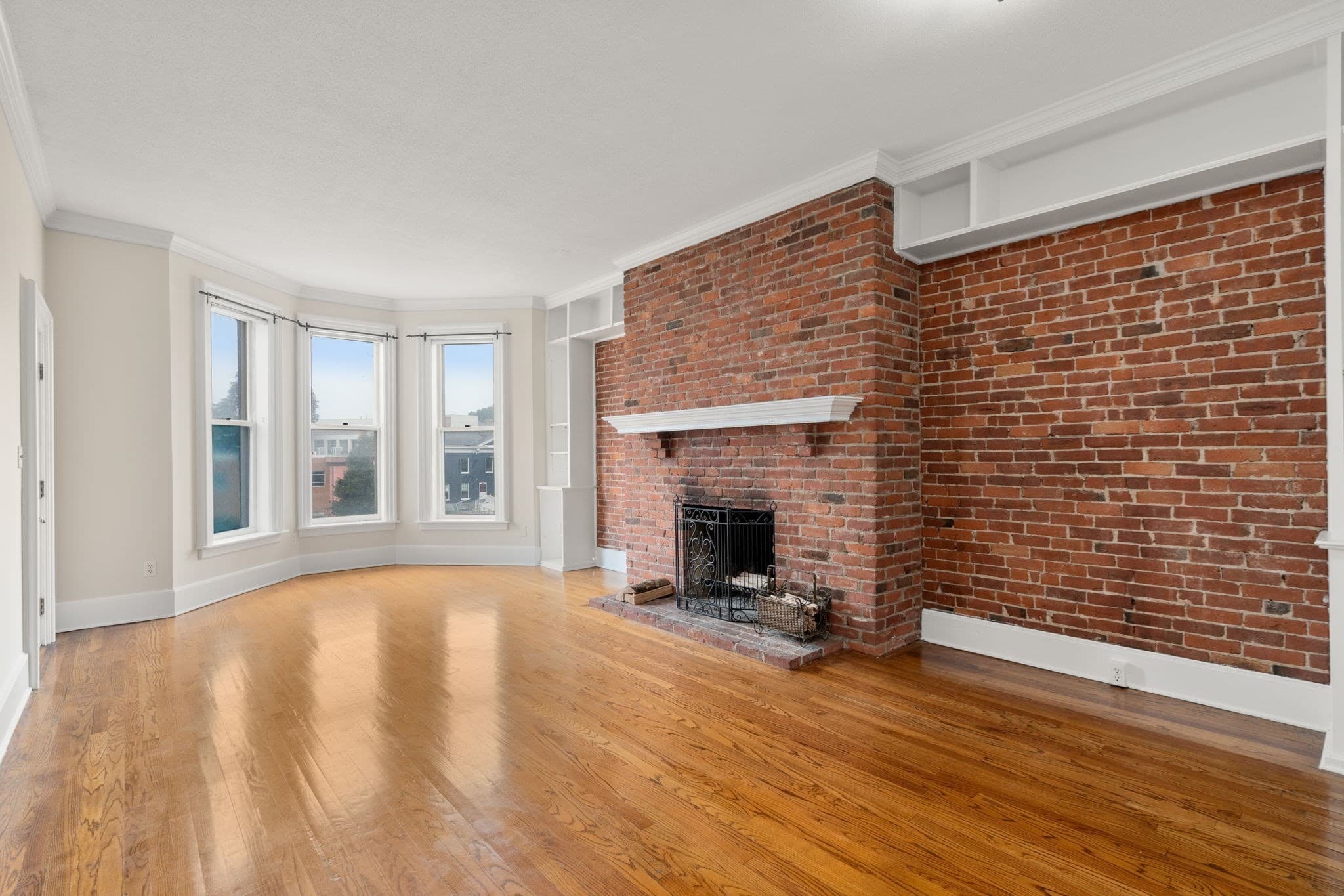 Condominium at 72 Temple # 3, Springfield MA 01105, Springfield, photo 13 of 19