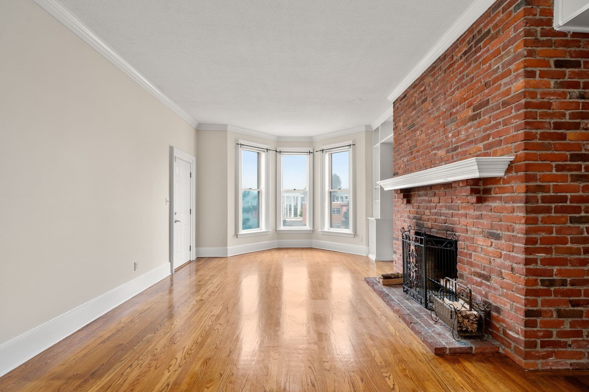 Condominium at 72 Temple # 3, Springfield MA 01105, Springfield, photo 18 of 19
