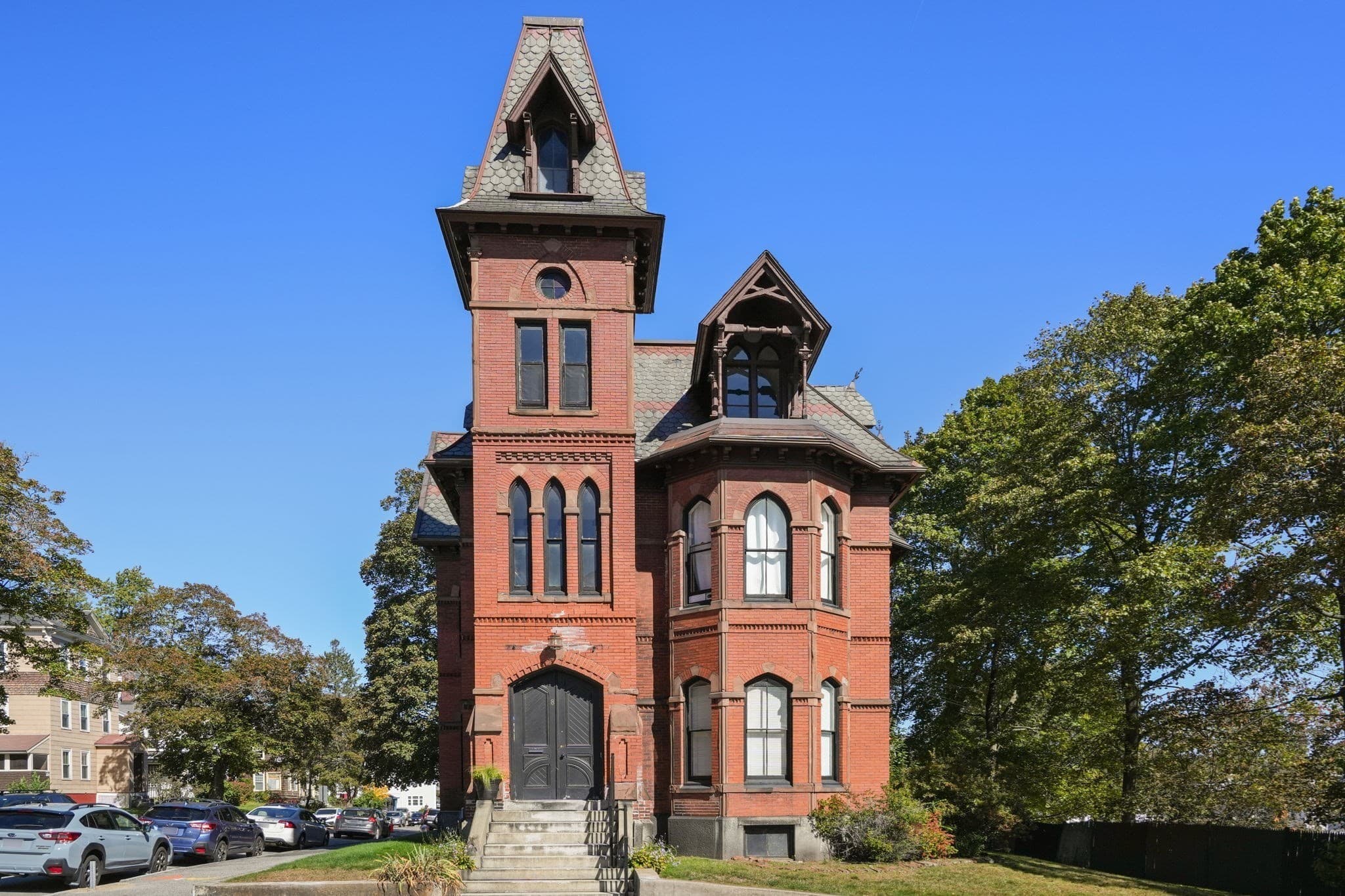 Condominium at 8 Claremont St # 3A, Worcester MA 01610, Worcester, photo 2 of 18