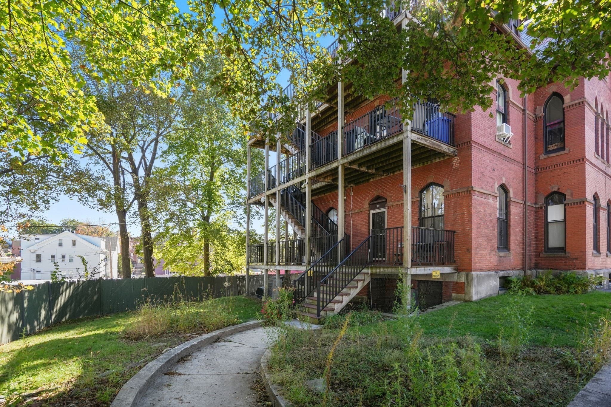 Condominium at 8 Claremont St # 3A, Worcester MA 01610, Worcester, photo 17 of 18