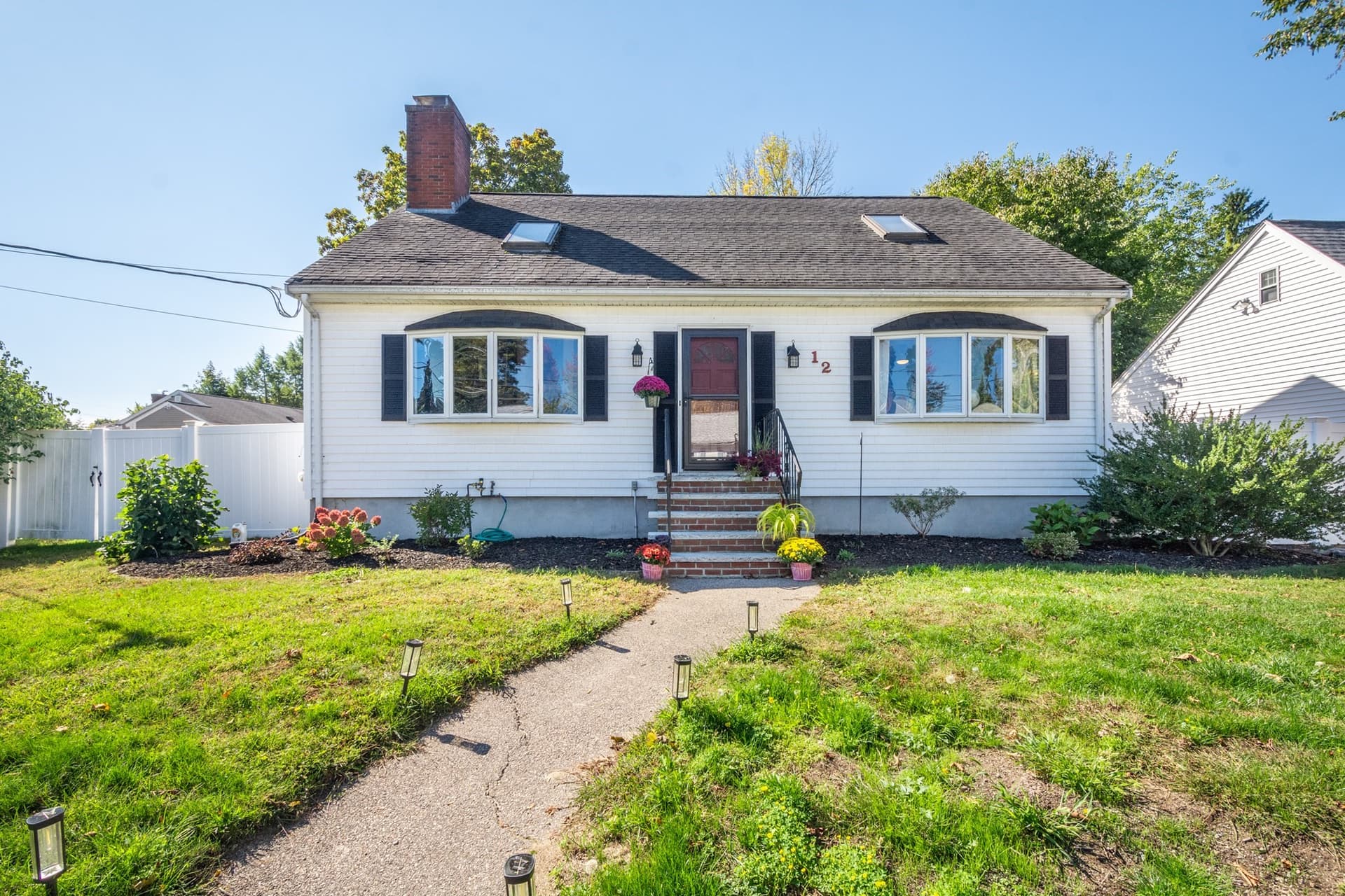12 Bornwood Dr, Norwood MA 02062
