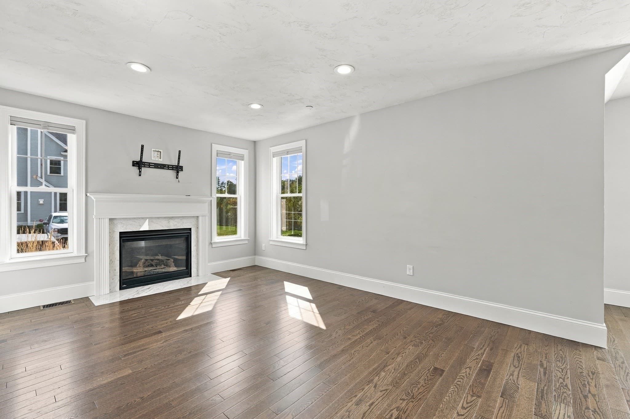 Condominium at 80 Lebaron Boulevard # 10, Lakeville MA 02347, Lakeville, photo 5 of 34