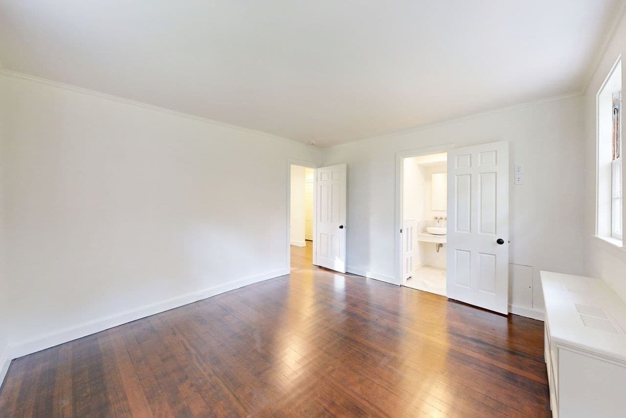 Single Family Residence at 157 Centre St, Dover MA 02030, photo 23 of 27