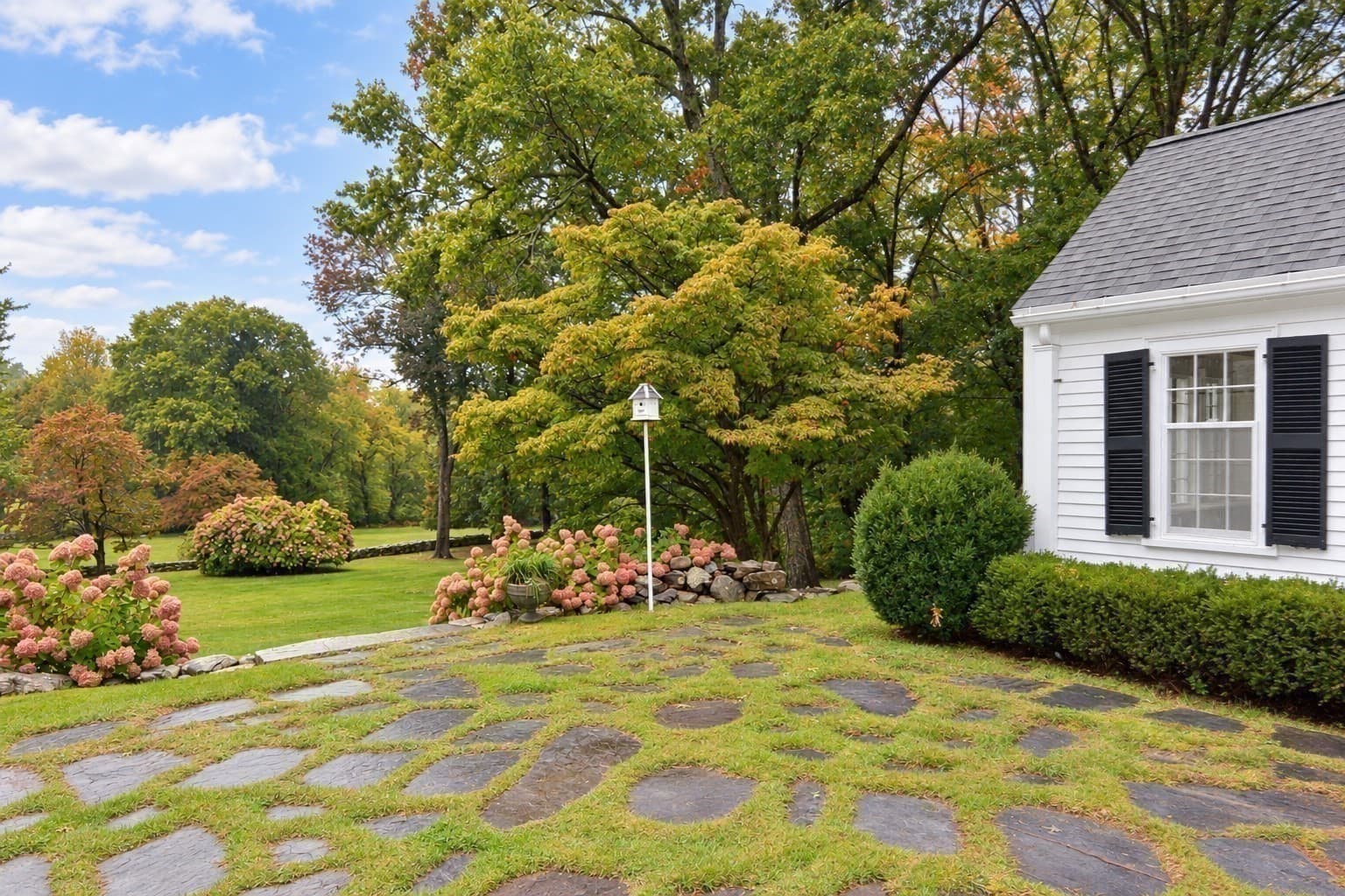 Single Family Residence at 157 Centre St, Dover MA 02030, Dover, photo 6 of 20