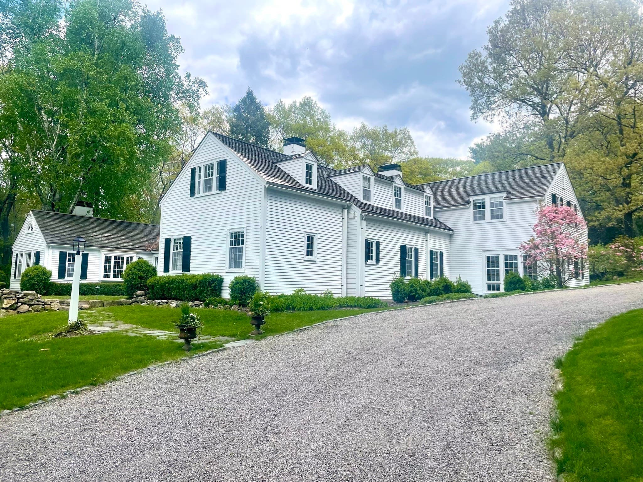 157 Centre St, Dover MA 02030