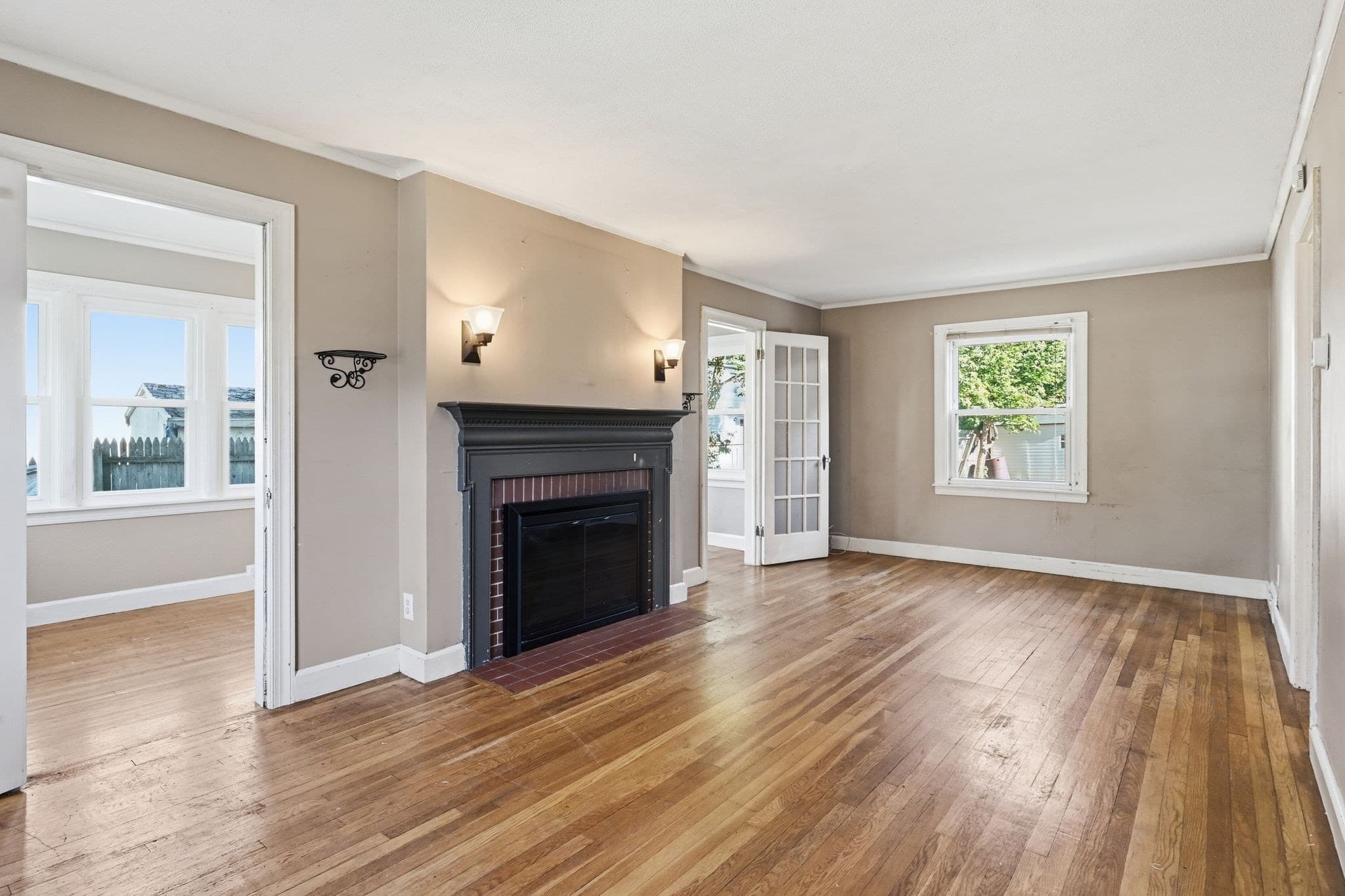 Single Family Residence at 46 Mckinley Ter, Westfield MA 01085, Westfield, photo 5 of 33