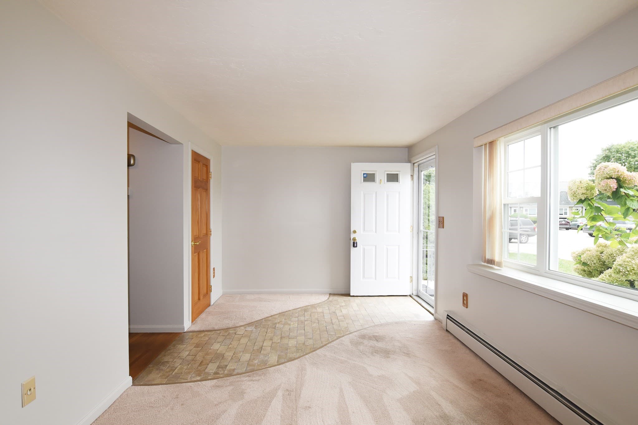 Condominium at 10 Lydon Ln # 1, Halifax MA 02338, Halifax, photo 6 of 30