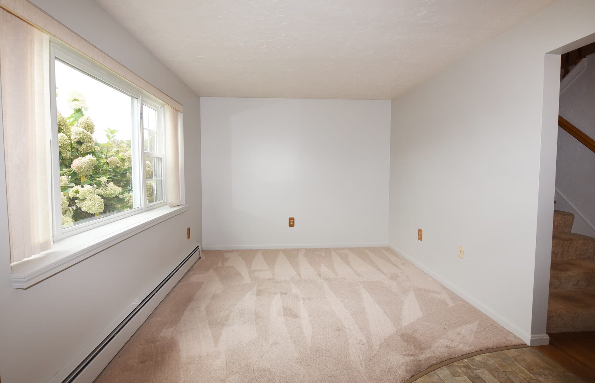 Condominium at 10 Lydon Ln # 1, Halifax MA 02338, Halifax, photo 7 of 30