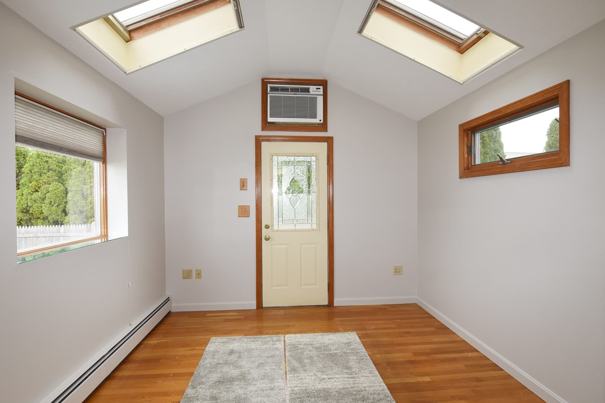 Condominium at 10 Lydon Ln # 1, Halifax MA 02338, Halifax, photo 10 of 30