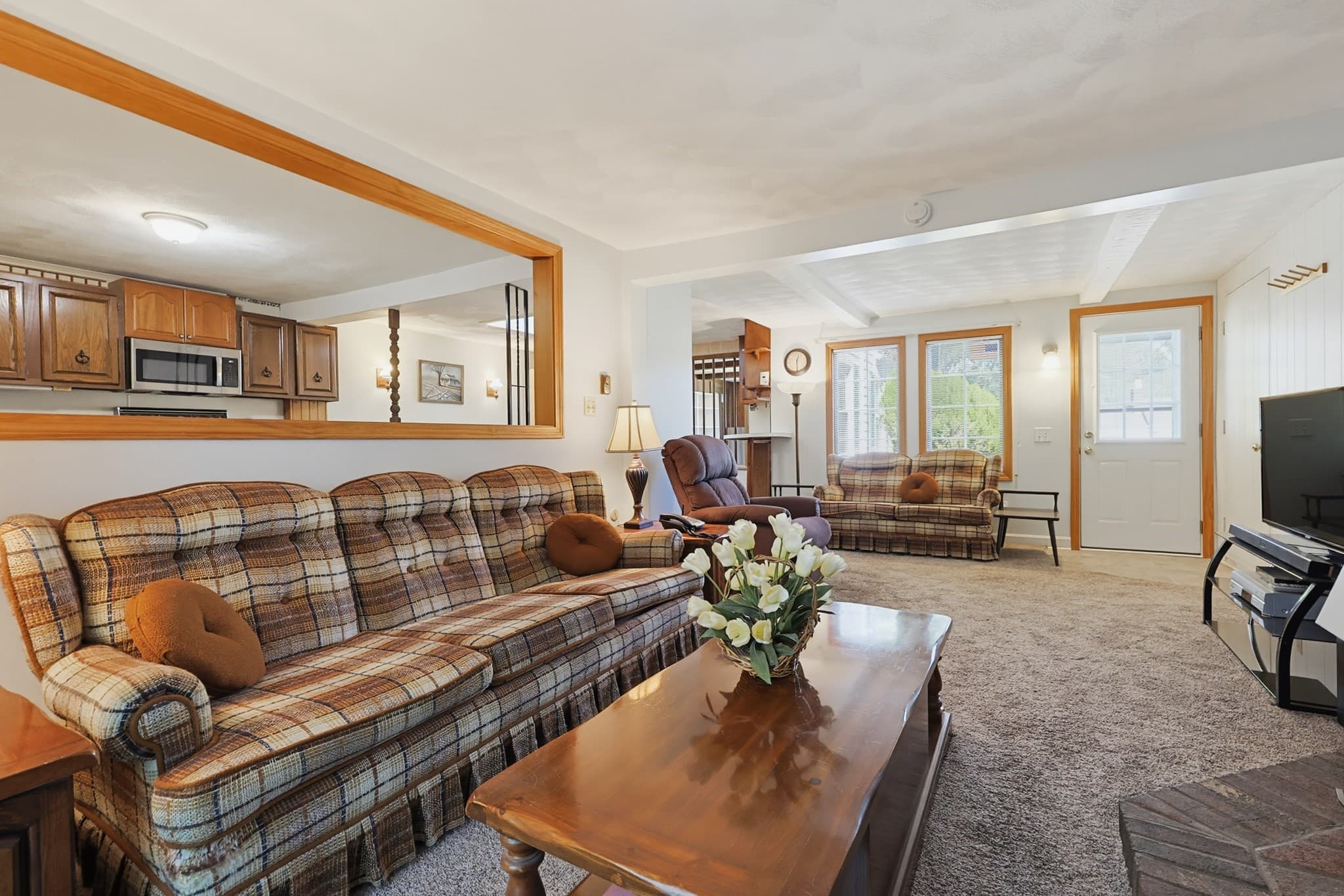 Single Family Residence at 121 Park Circle, Attleboro MA 02703, Attleboro, photo 12 of 34