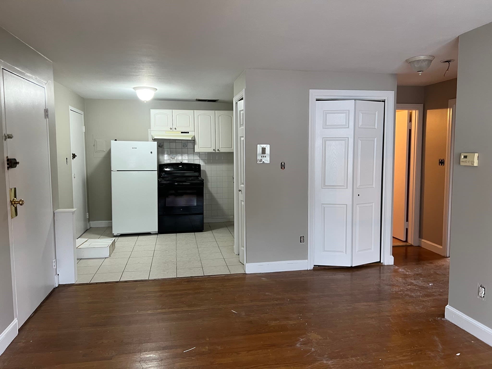 Apartment at 1 Kilby # 26, Woburn MA 01801, photo 4 of 6
