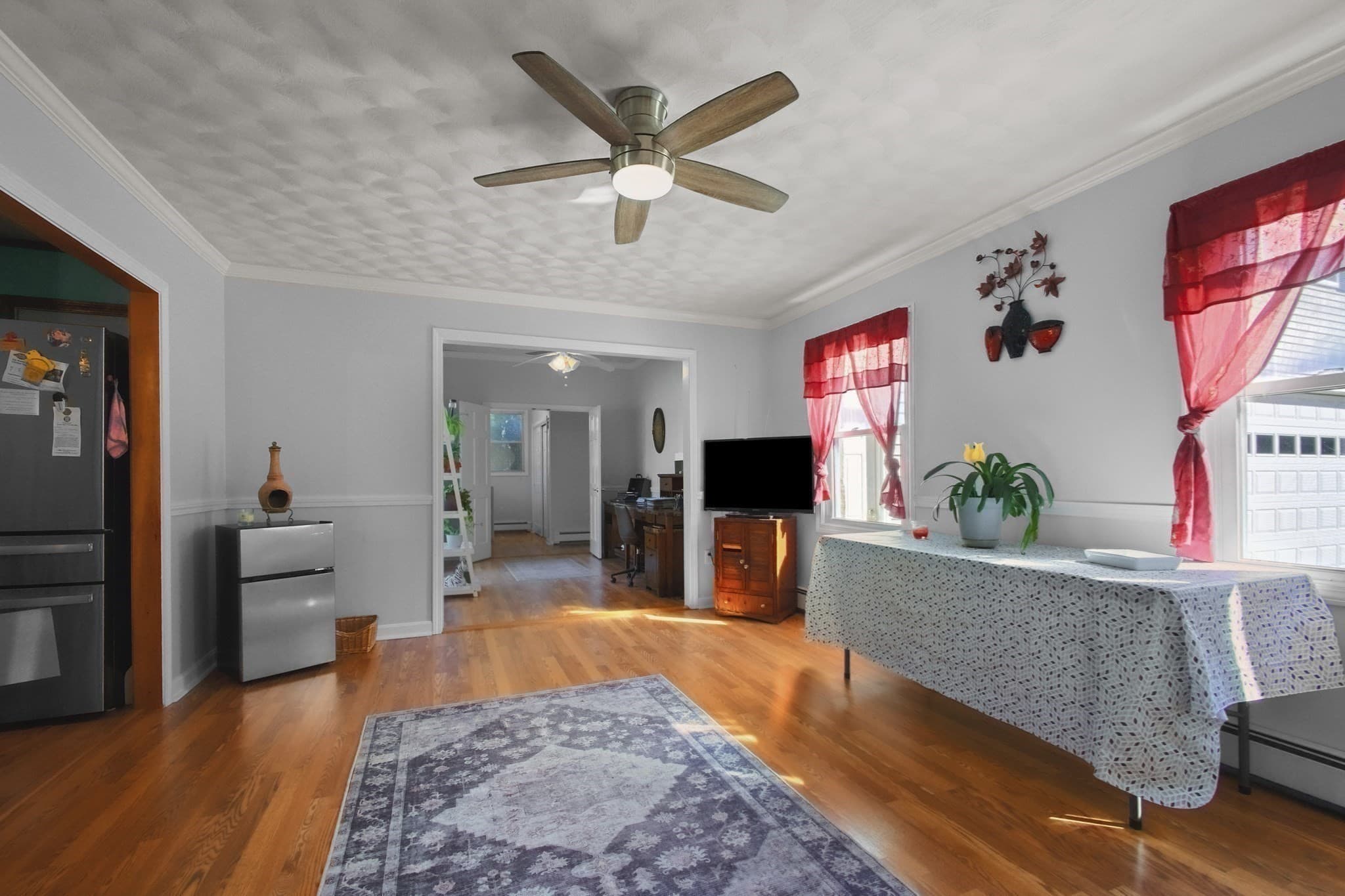 Single Family Residence at 763 Wood St, Swansea MA 02777, photo 12 of 32