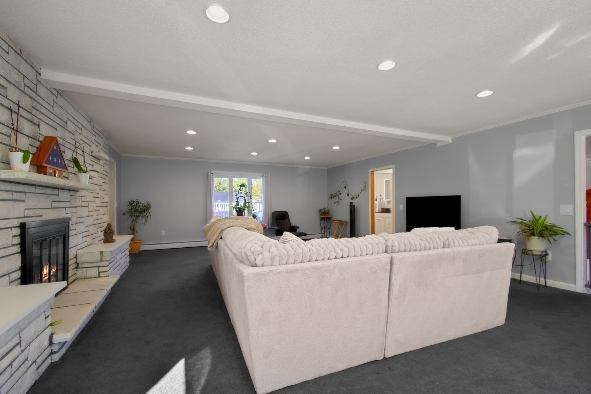 Single Family Residence at 763 Wood St, Swansea MA 02777, photo 7 of 32
