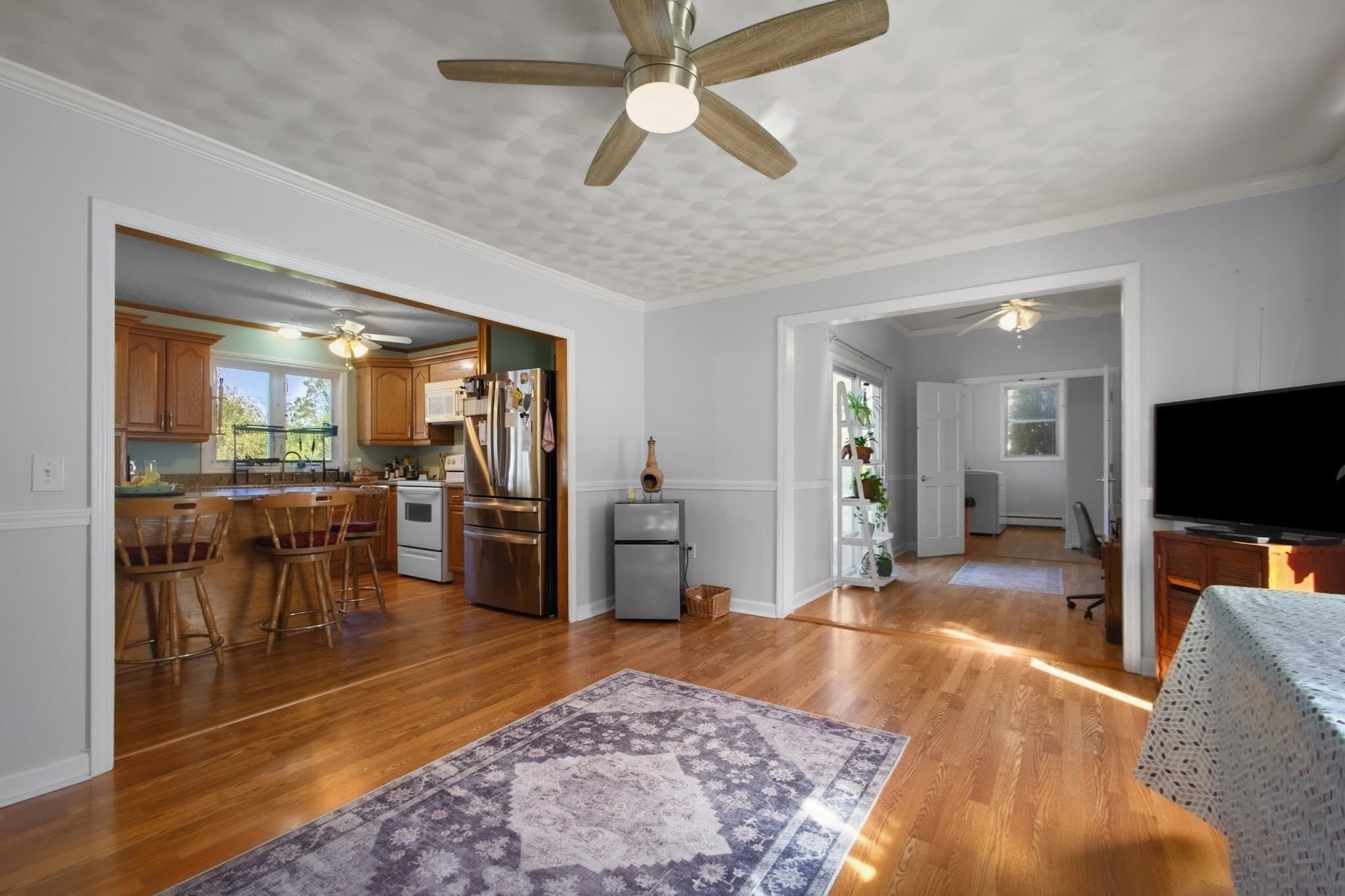 Single Family Residence at 763 Wood St, Swansea MA 02777, photo 11 of 32