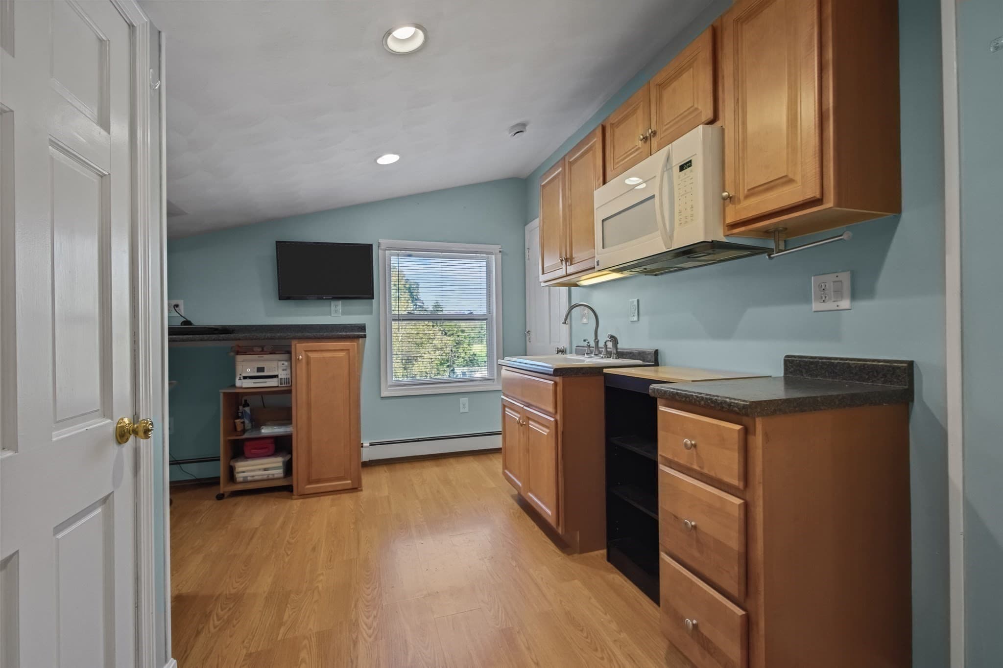 Single Family Residence at 763 Wood St, Swansea MA 02777, photo 29 of 32