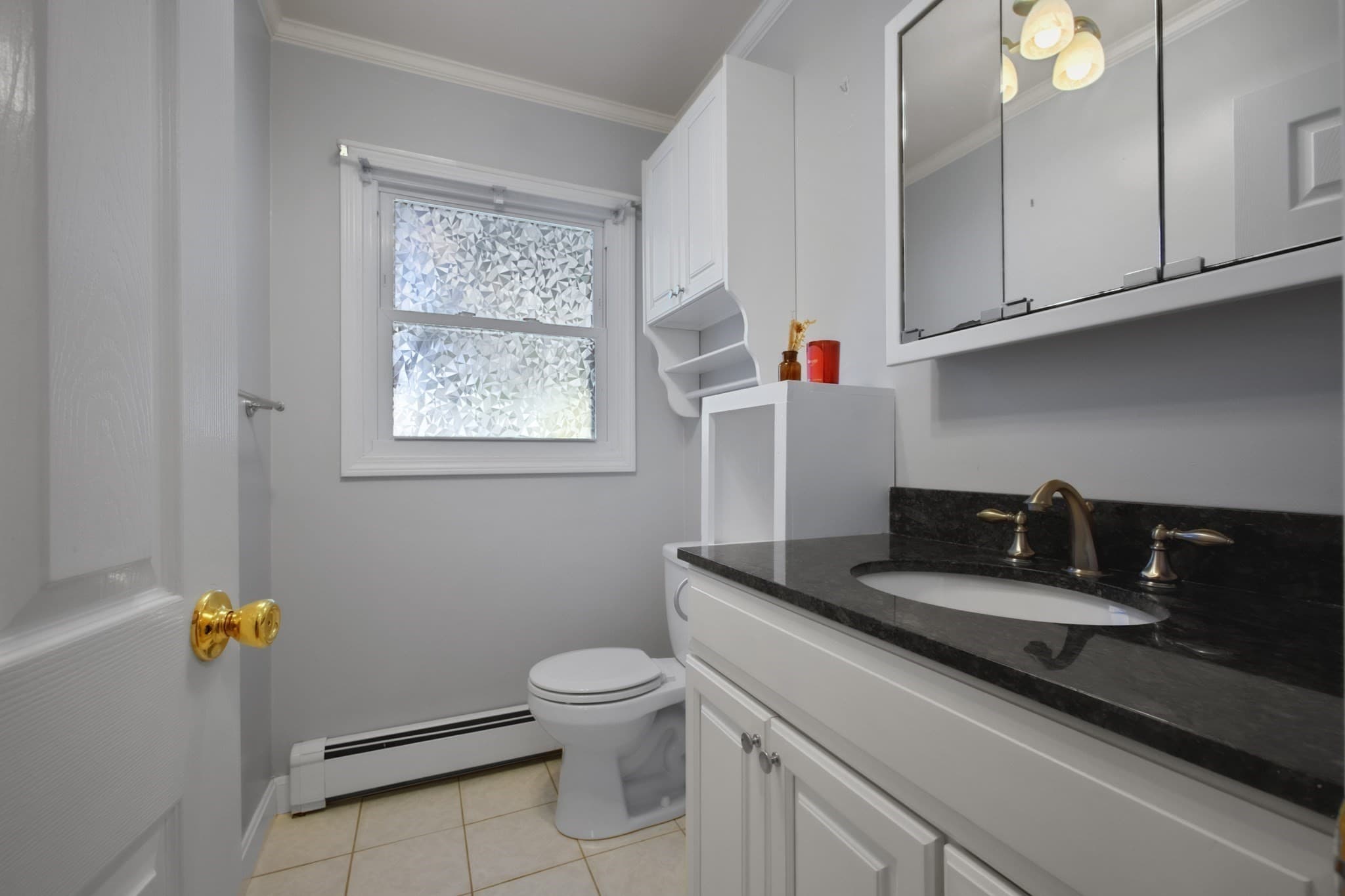 Single Family Residence at 763 Wood St, Swansea MA 02777, photo 8 of 32