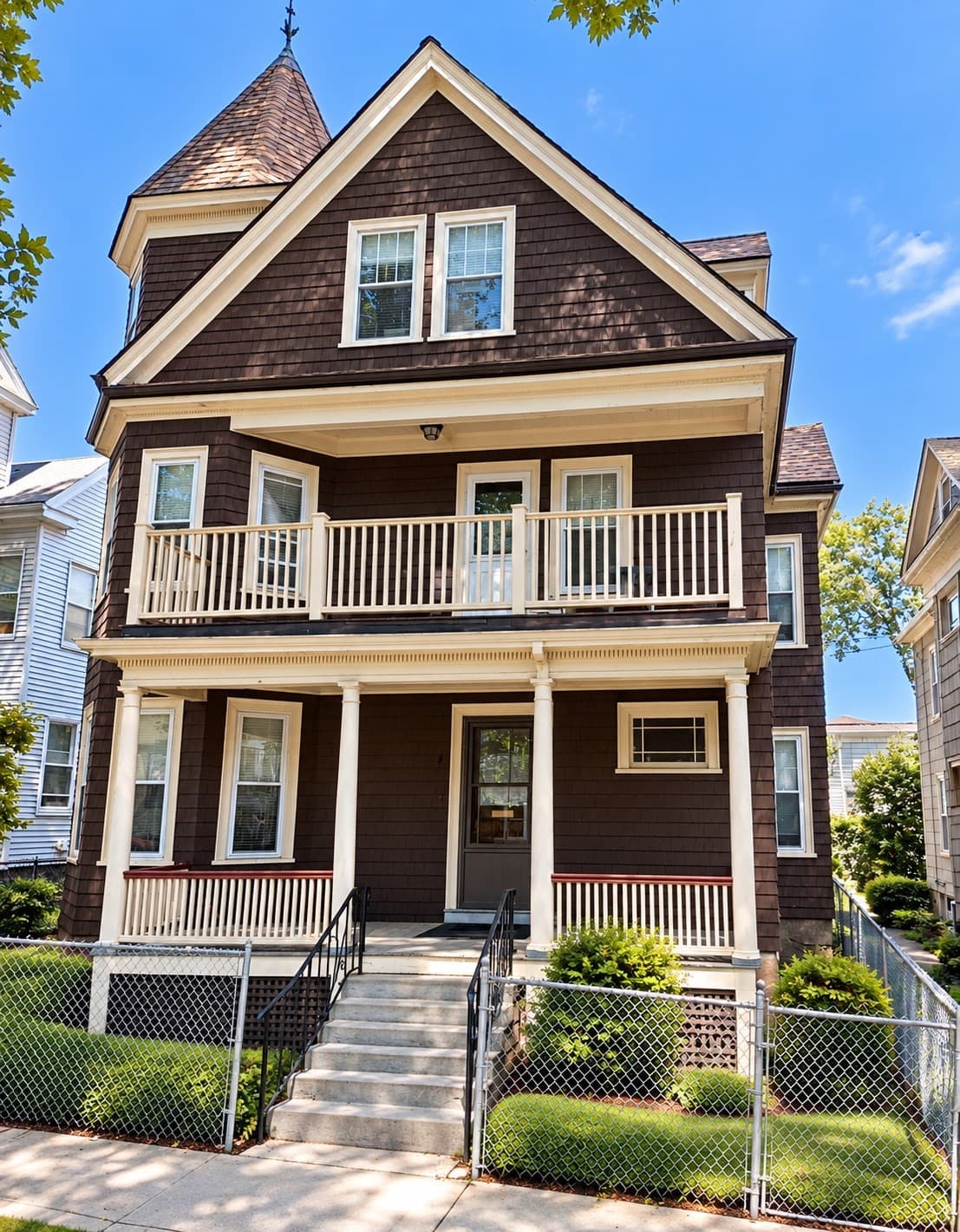 10 Samoset St, Boston MA 02124