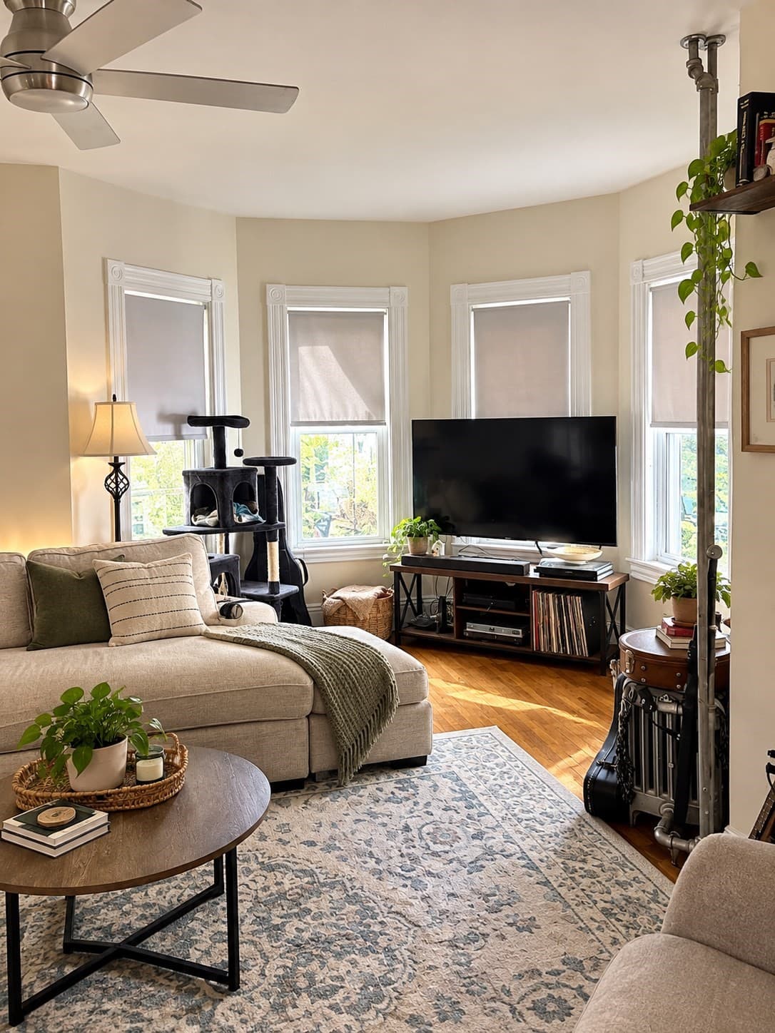 Multi Family at 10 Samoset St, Boston MA 02124, Boston, photo 4 of 7