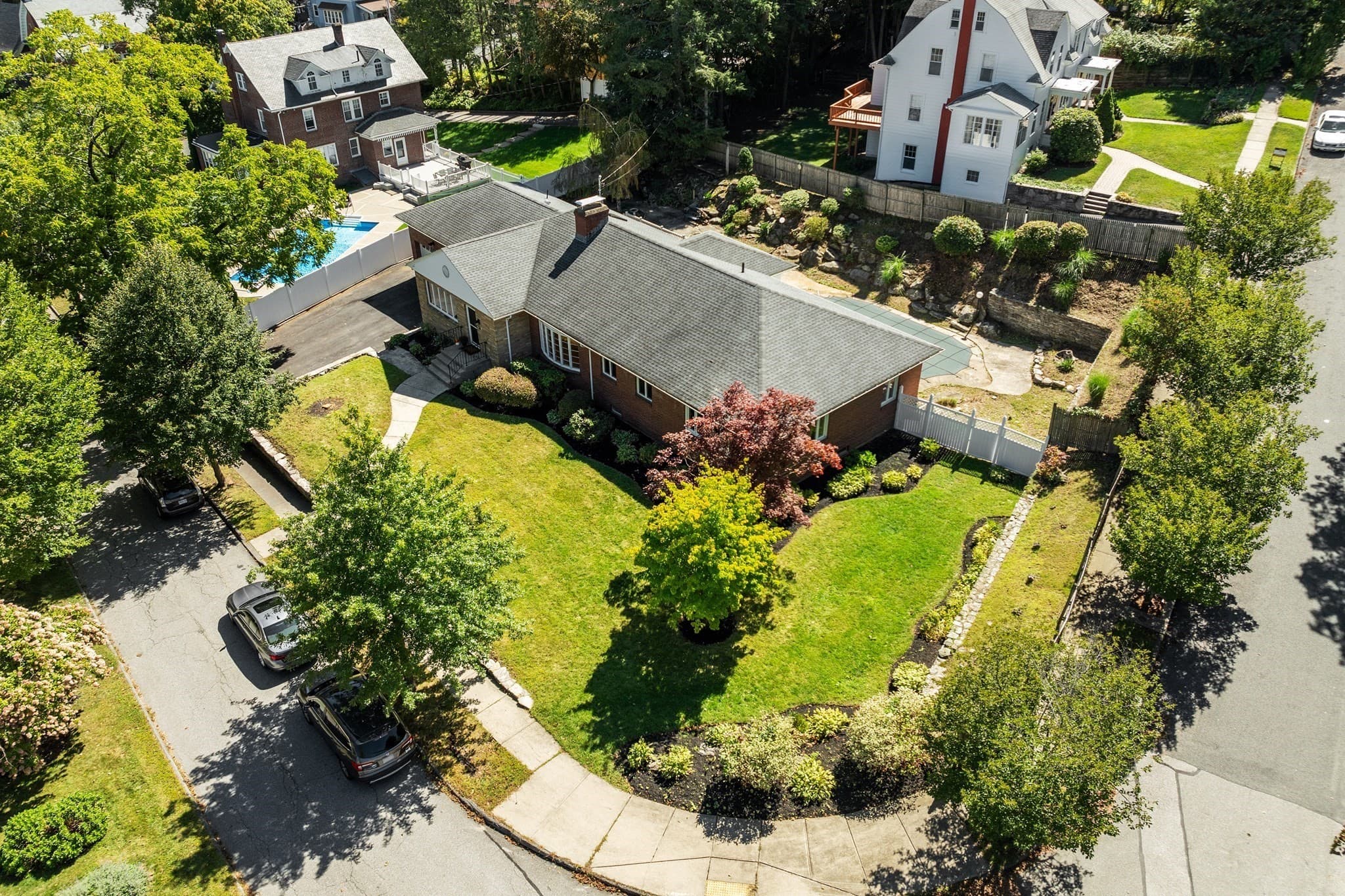 Single Family Residence at 19 Chamberlain Pkwy, Worcester MA 01602, Worcester, photo 2 of 40