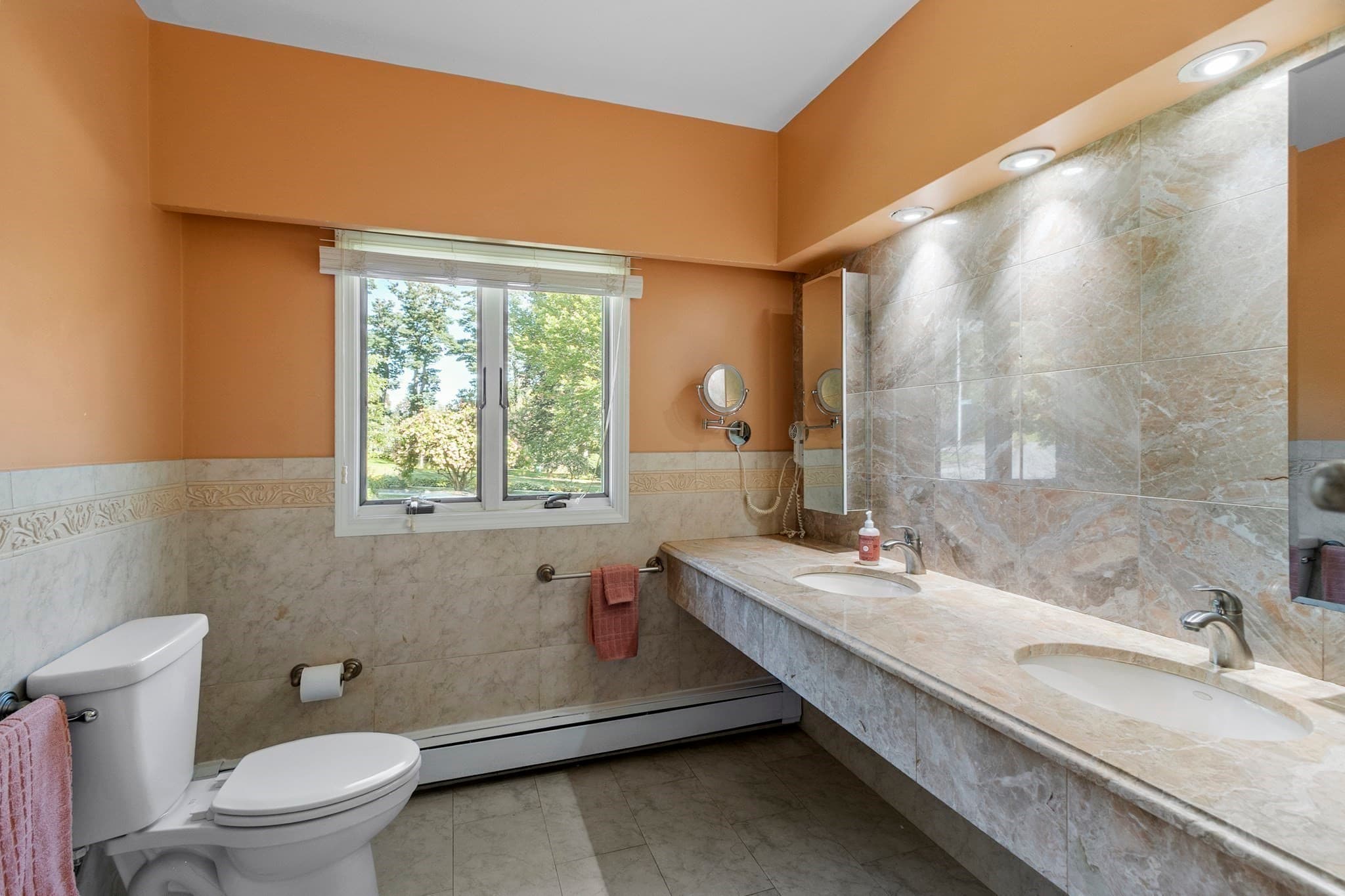 Single Family Residence at 19 Chamberlain Pkwy, Worcester MA 01602, Worcester, photo 36 of 40