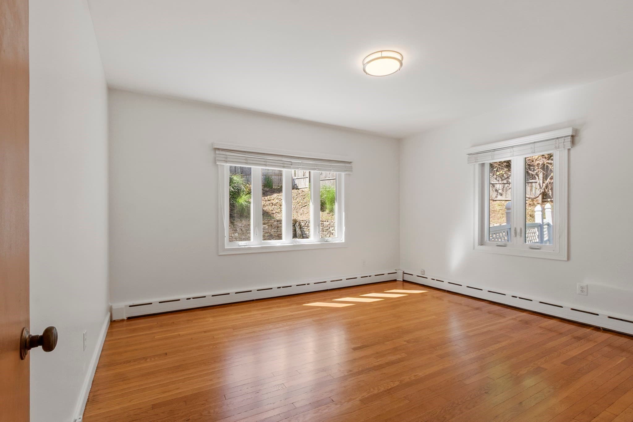 Single Family Residence at 19 Chamberlain Pkwy, Worcester MA 01602, Worcester, photo 35 of 40