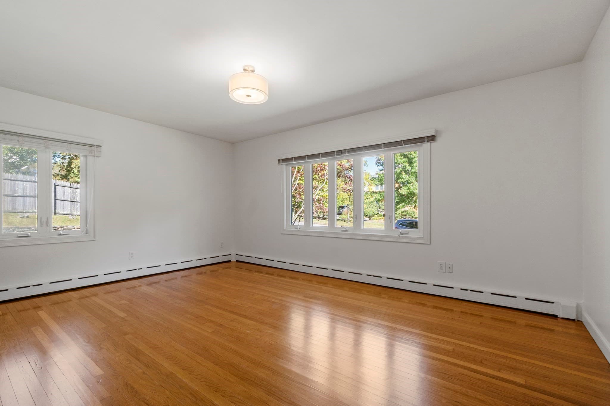 Single Family Residence at 19 Chamberlain Pkwy, Worcester MA 01602, Worcester, photo 31 of 40