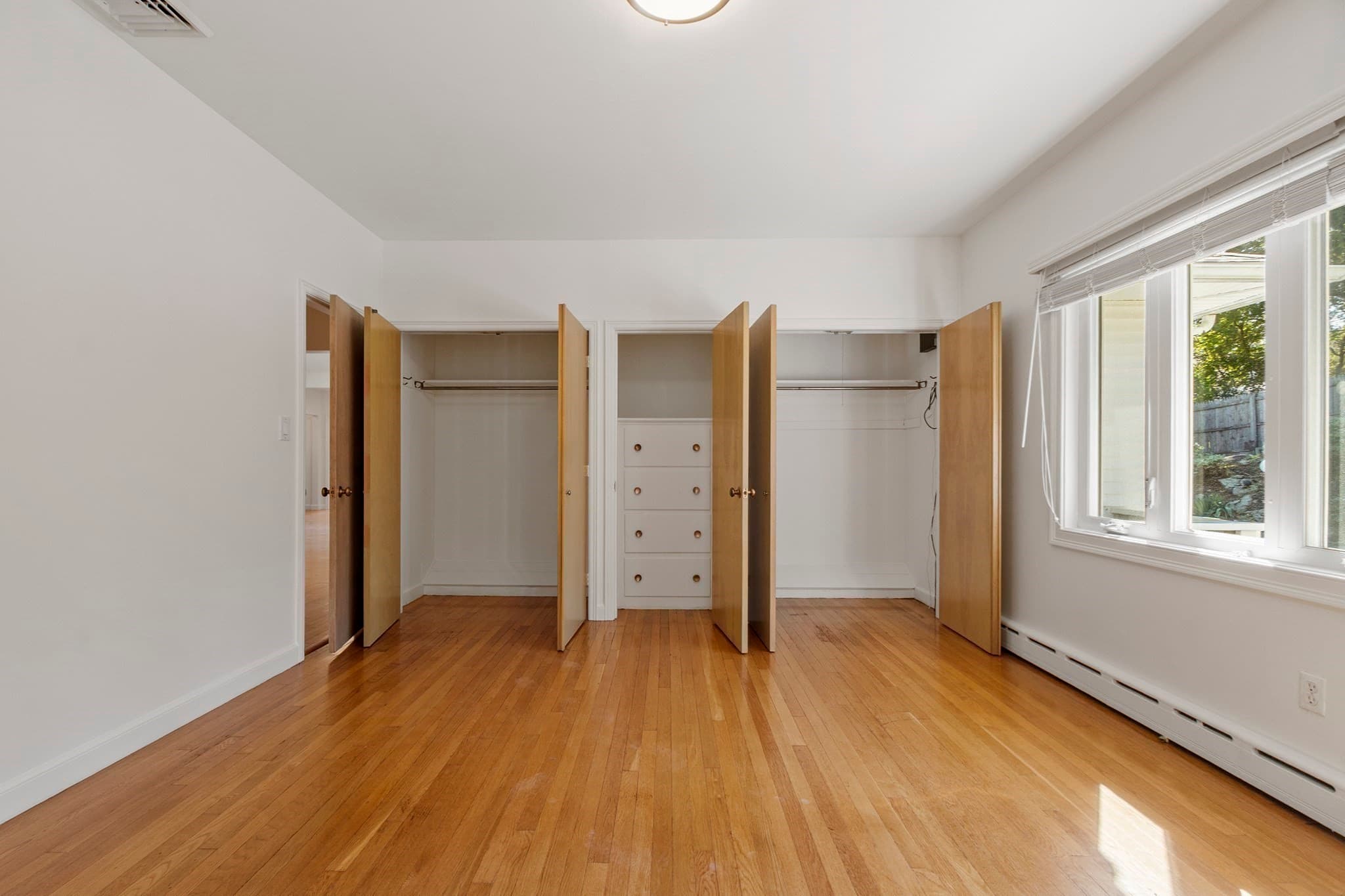 Single Family Residence at 19 Chamberlain Pkwy, Worcester MA 01602, Worcester, photo 29 of 40