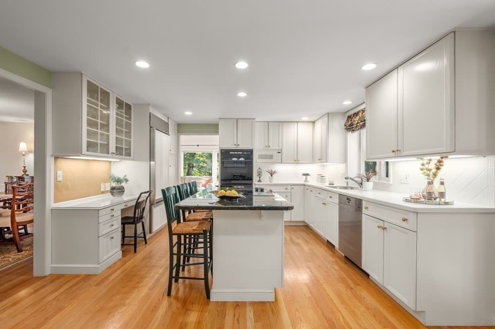 Single Family Residence at 175 S. Bradford Street, North Andover MA 01845, North Andover, photo 6 of 42
