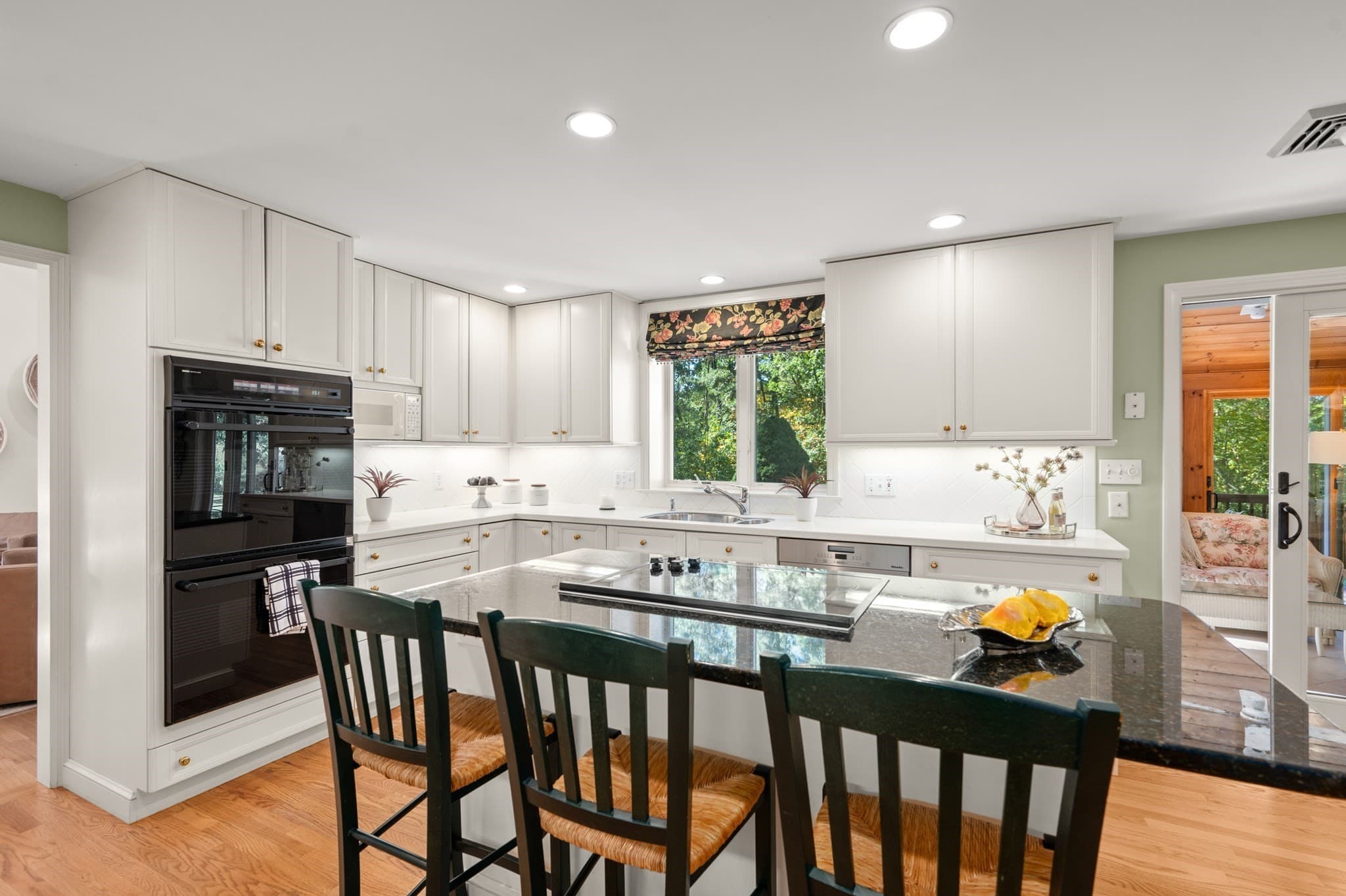 Single Family Residence at 175 S. Bradford Street, North Andover MA 01845, North Andover, photo 7 of 42