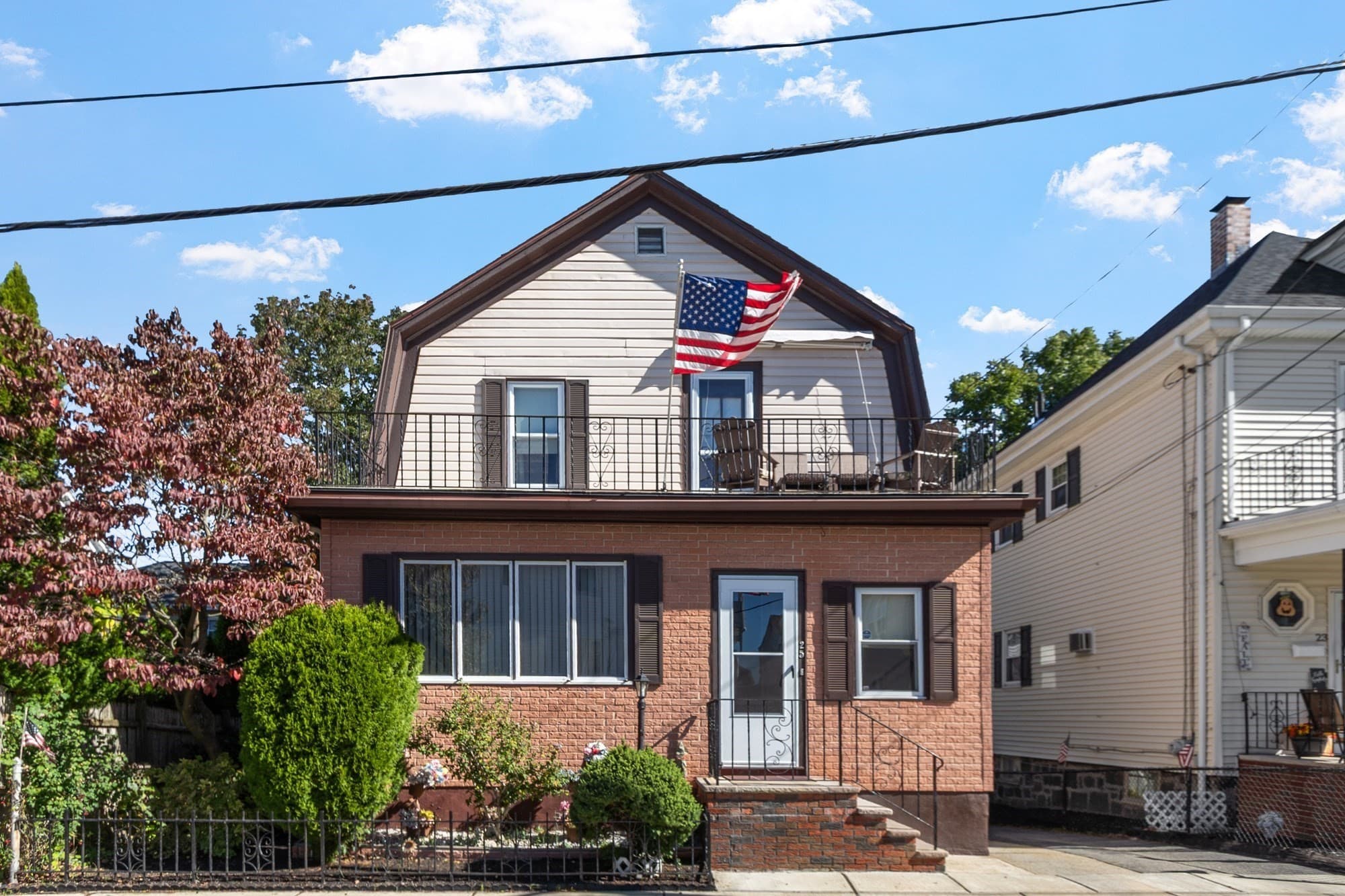 25 Herbert St, Everett MA 02149