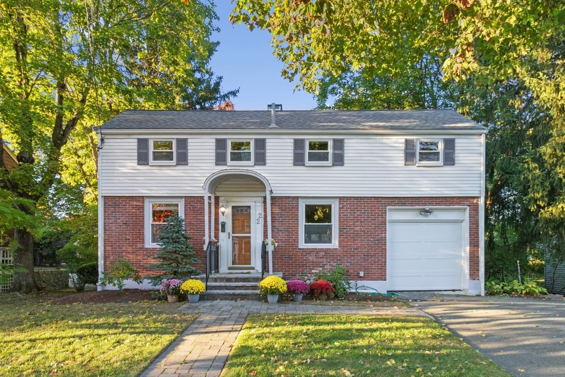 22 Roosevelt Rd, Newton MA 02459