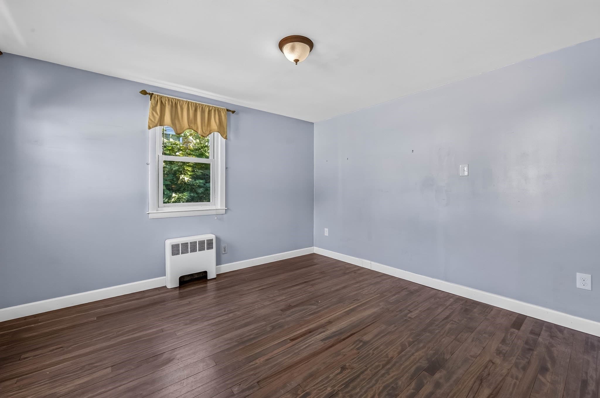 Single Family Residence at 428 W Union St, East Bridgewater MA 02333, East Bridgewater, photo 15 of 32