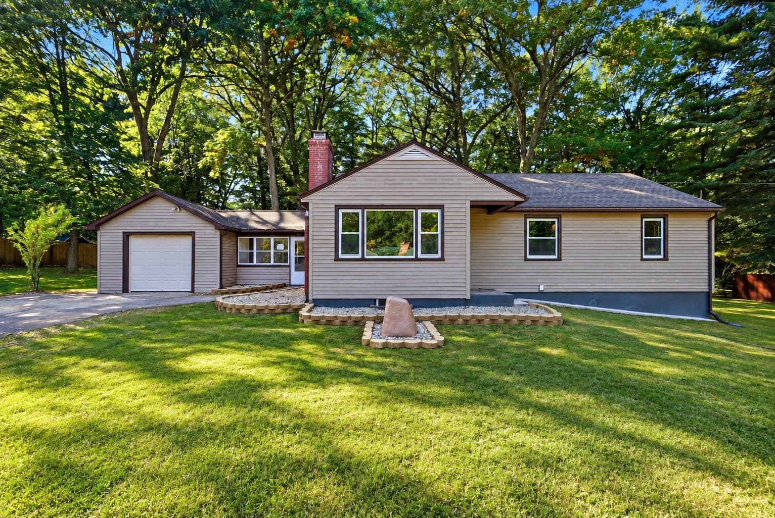 17 Meadowview Rd, Wilbraham MA 01095