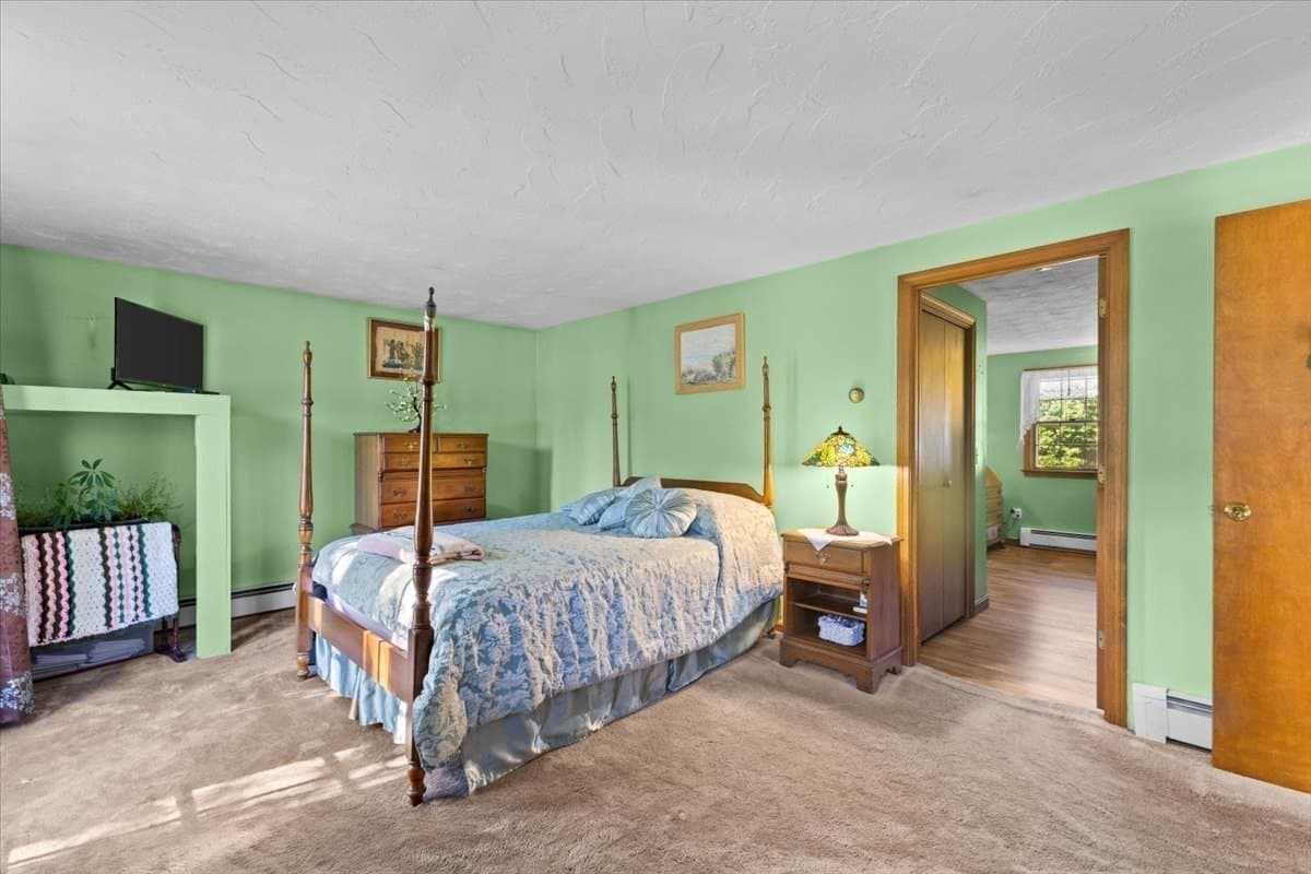 Single Family Residence at 286 Pembroke St, Kingston MA 02364, photo 24 of 42