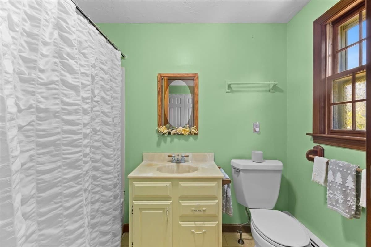 Single Family Residence at 286 Pembroke St, Kingston MA 02364, photo 34 of 42
