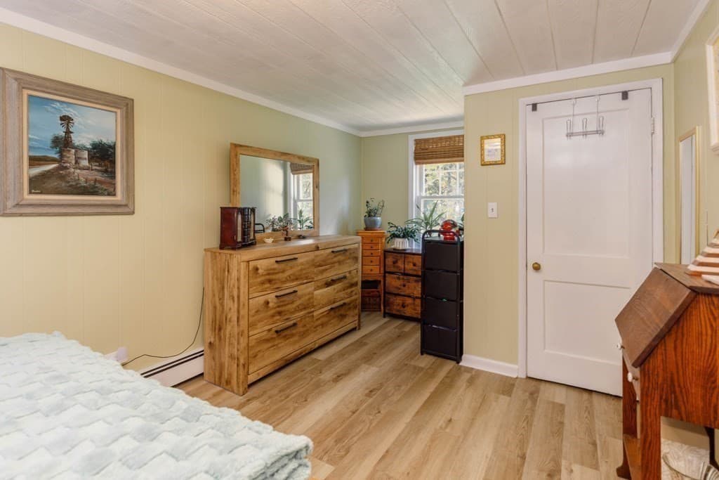 Single Family Residence at 53 Elizabeth Street, Gardner MA 01440, Gardner, photo 13 of 22