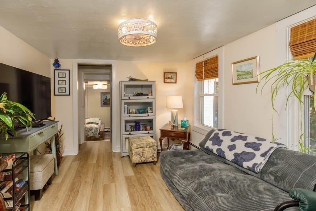 Single Family Residence at 53 Elizabeth Street, Gardner MA 01440, Gardner, photo 10 of 22