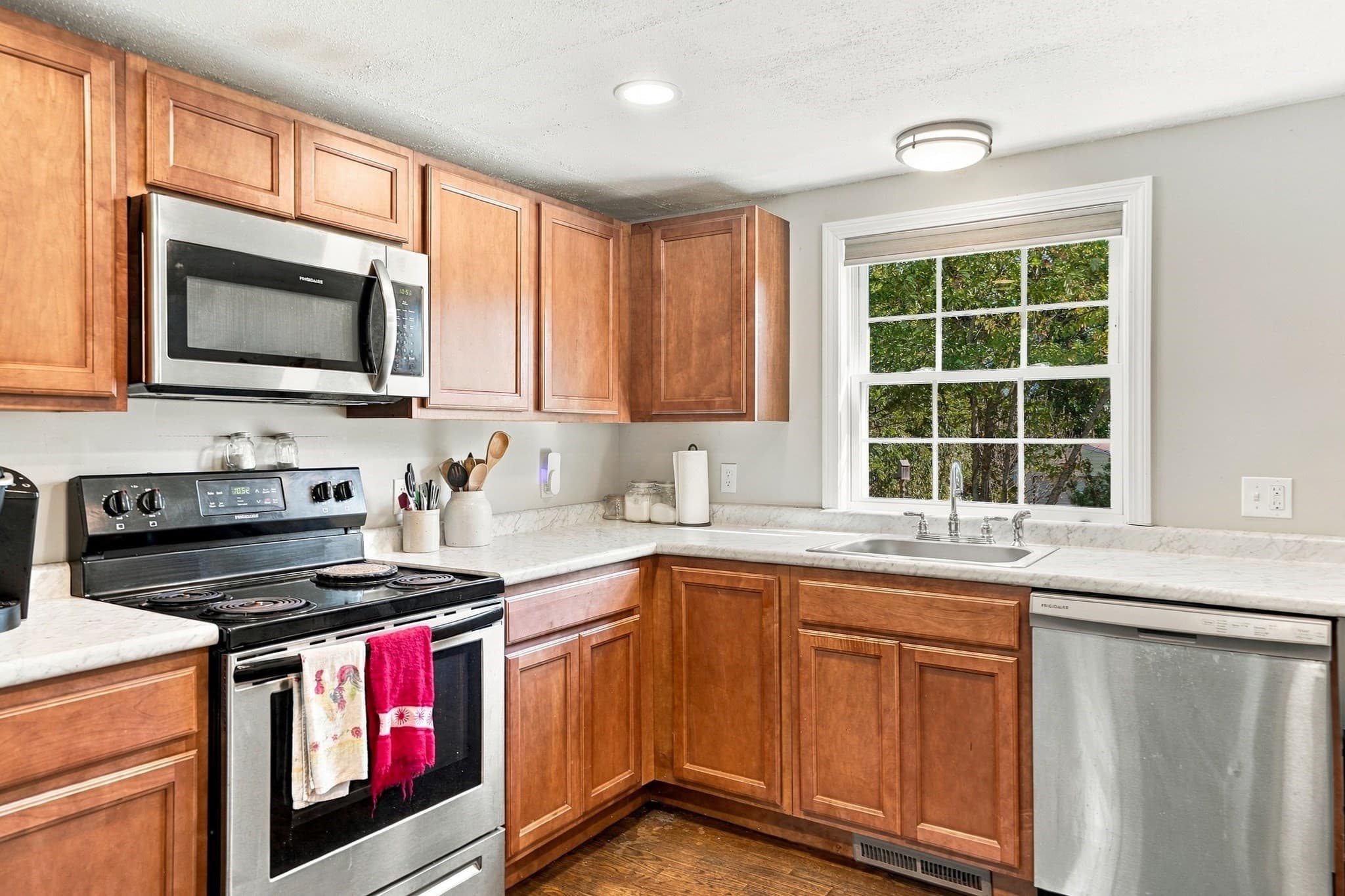 Single Family Residence at 250 Lafayette Road, Salisbury MA 01952, Salisbury, photo 7 of 31