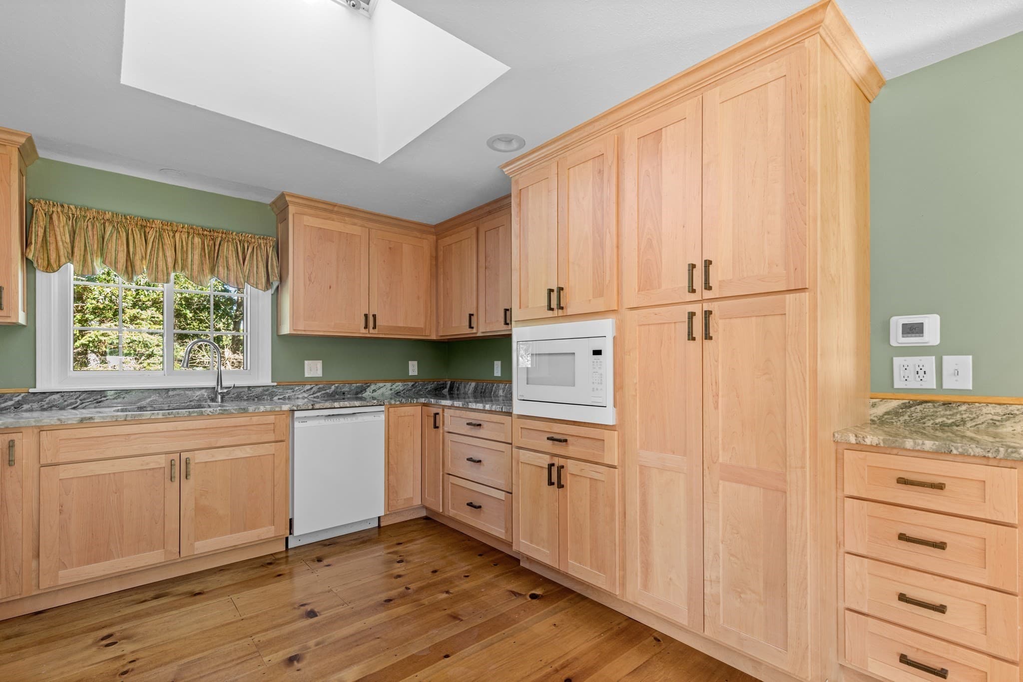 Single Family Residence at 106 Pompano Rd, Yarmouth MA 02675, Yarmouth, photo 11 of 37