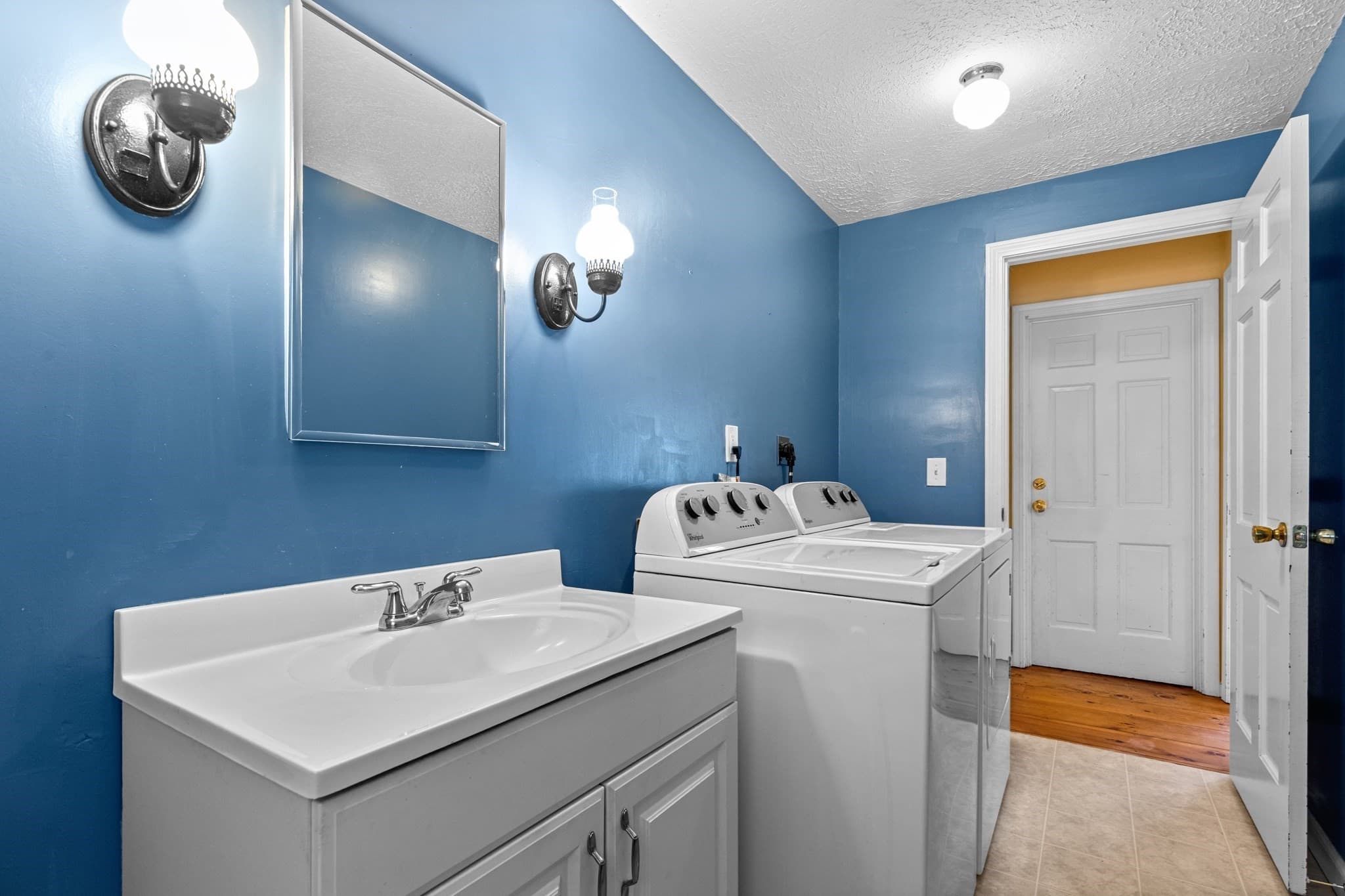 Single Family Residence at 106 Pompano Rd, Yarmouth MA 02675, Yarmouth, photo 19 of 37