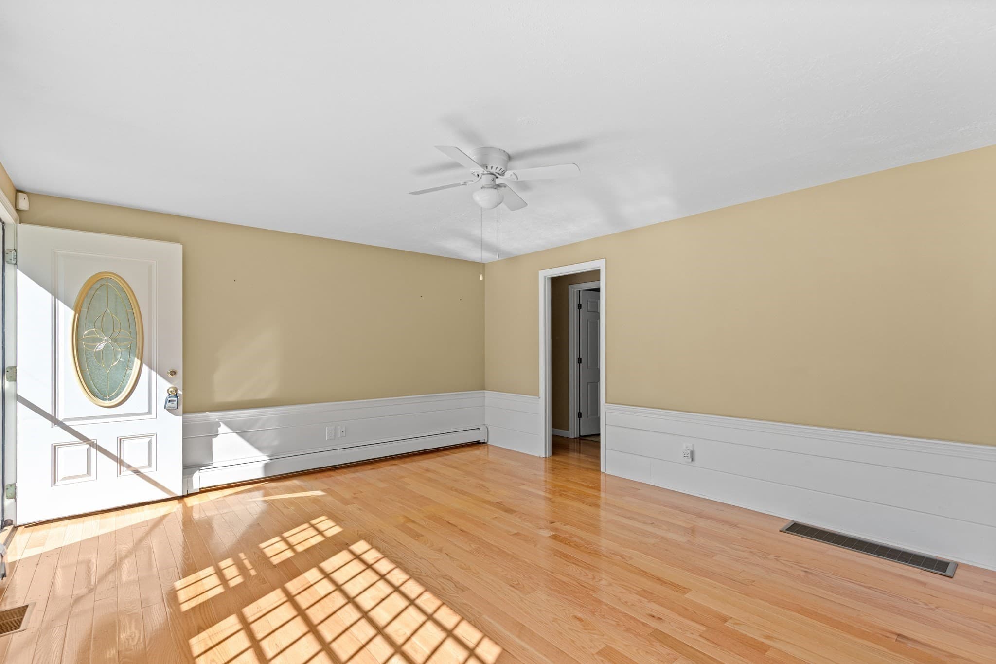 Single Family Residence at 106 Pompano Rd, Yarmouth MA 02675, Yarmouth, photo 4 of 37