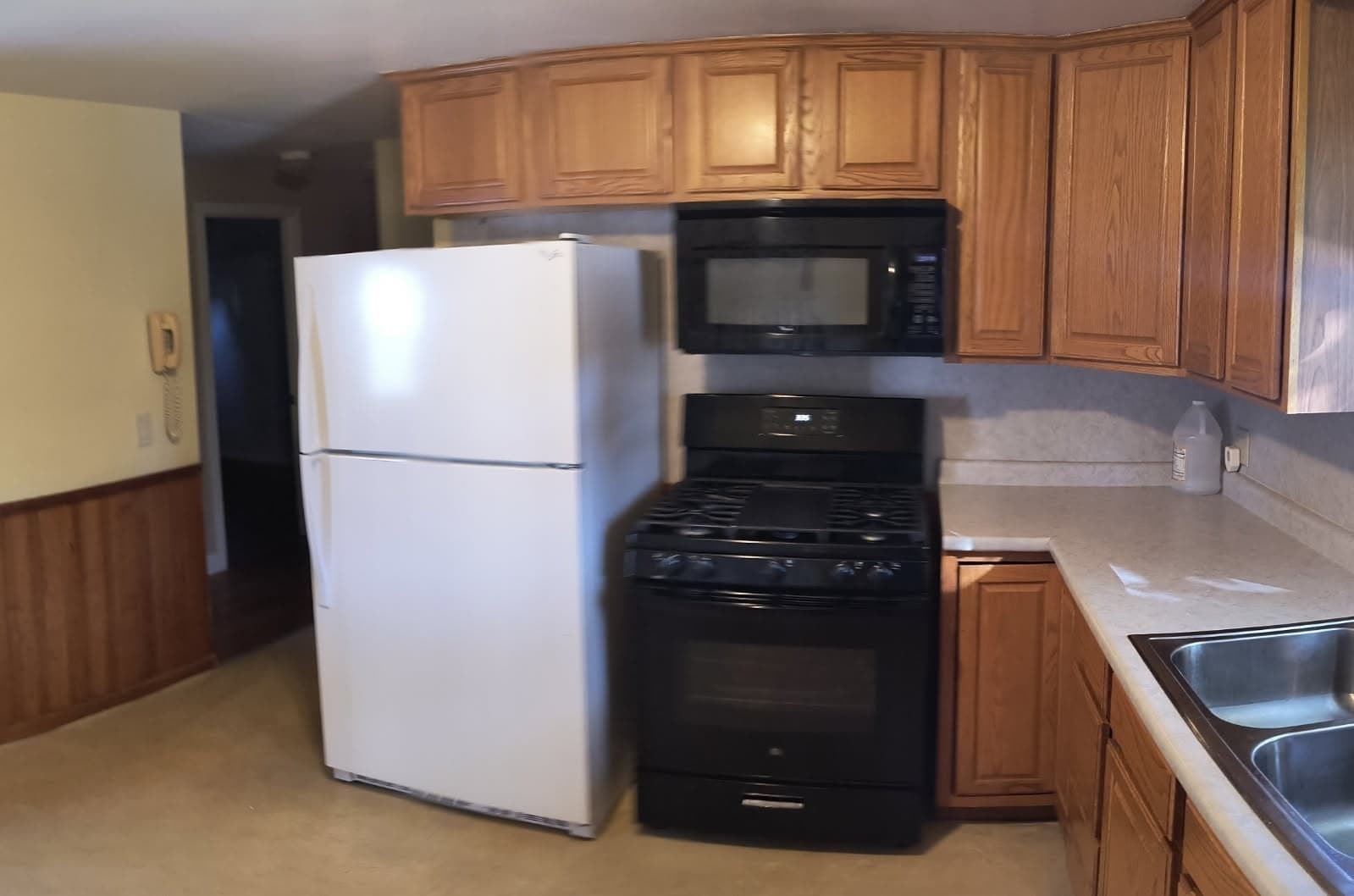 Single Family Residence at 81 Beveridge Blvd, Westfield MA 01085, Westfield, photo 5 of 30