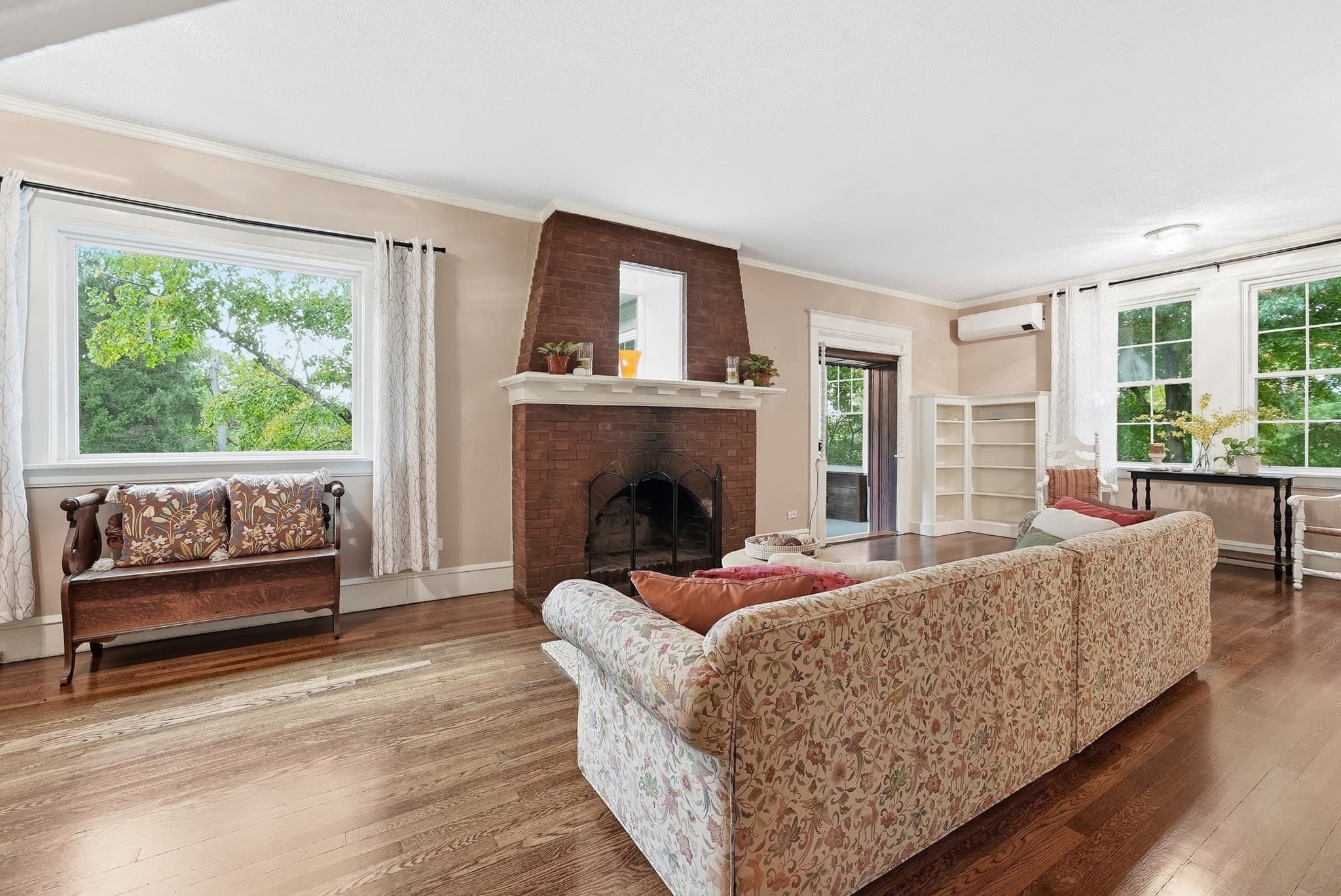 Single Family Residence at 58 Park Slope, Holyoke MA 01040, Holyoke, photo 12 of 42