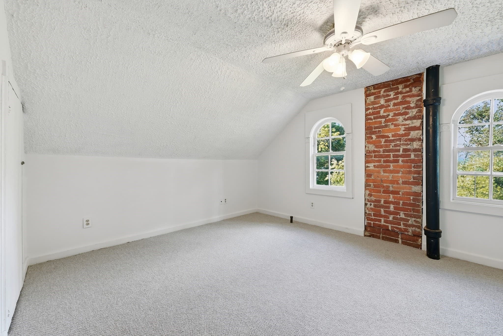 Single Family Residence at 58 Park Slope, Holyoke MA 01040, Holyoke, photo 32 of 42