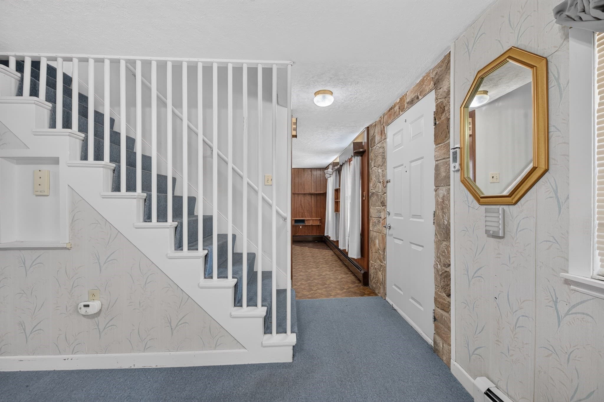 Single Family Residence at 39 Valley St, Spencer MA 01562, Spencer, photo 5 of 39