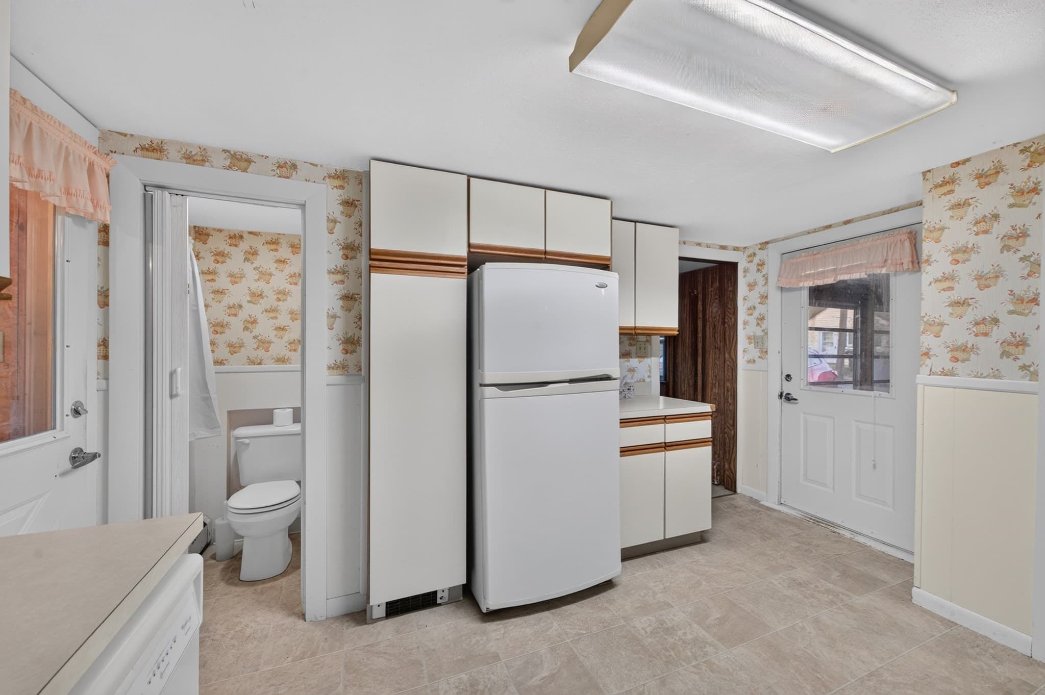 Single Family Residence at 39 Valley St, Spencer MA 01562, Spencer, photo 20 of 39