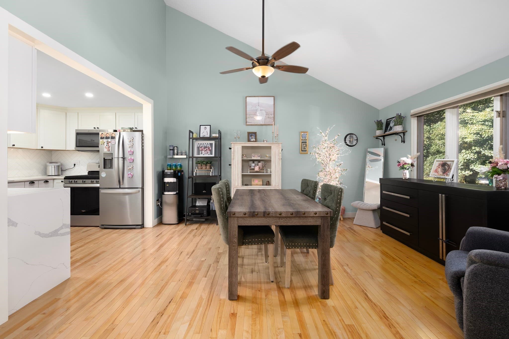 Condominium at 17 Cork Cir # B, Millville MA 01529, Millville, photo 6 of 36