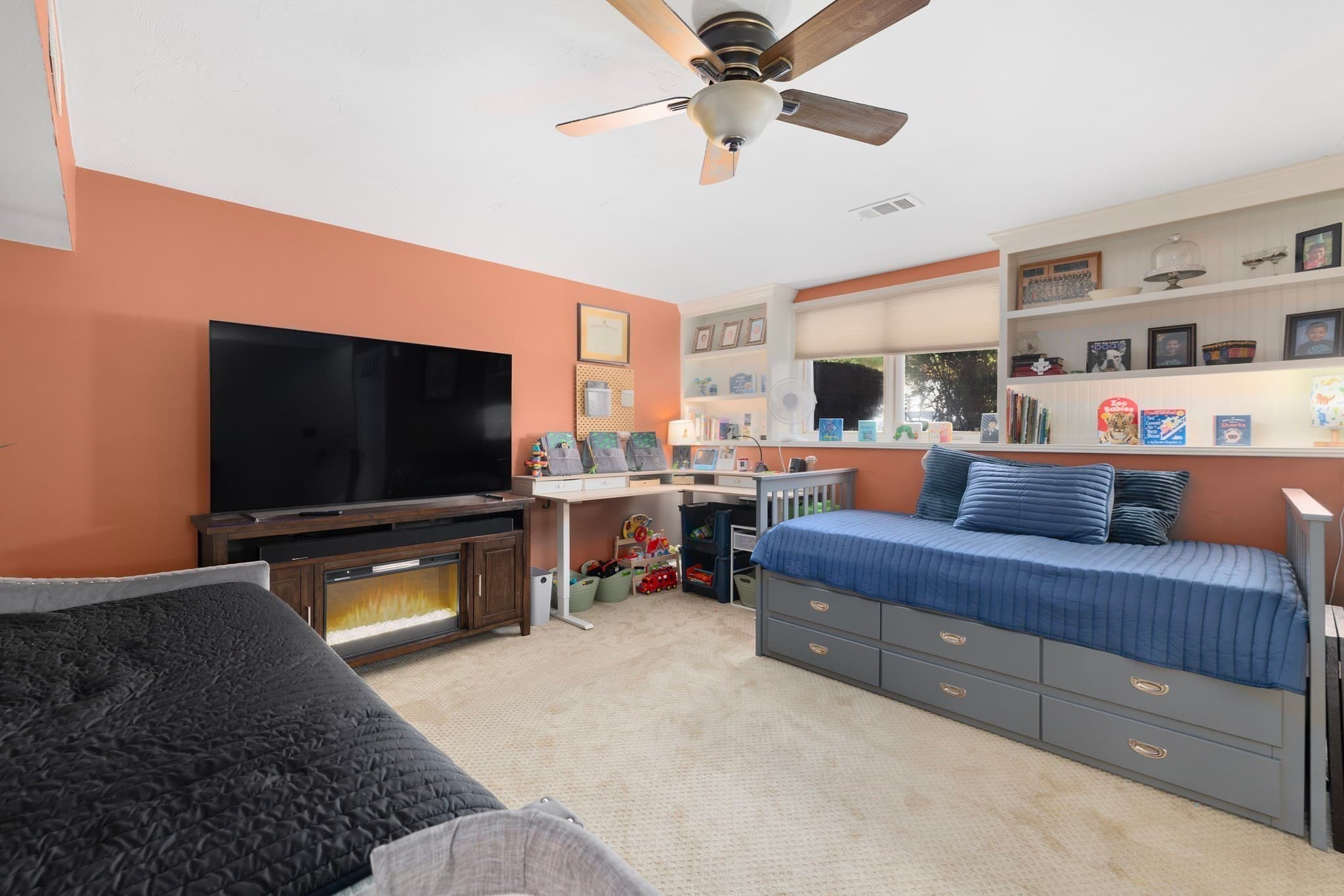 Condominium at 17 Cork Cir # B, Millville MA 01529, Millville, photo 25 of 36